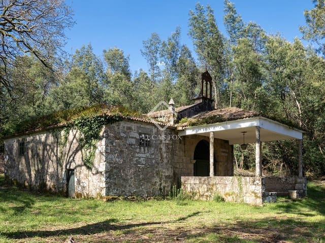 8 bedroom Finca/Country House for sale in Teo with garage - € 950,000 (Ref: 8927173)