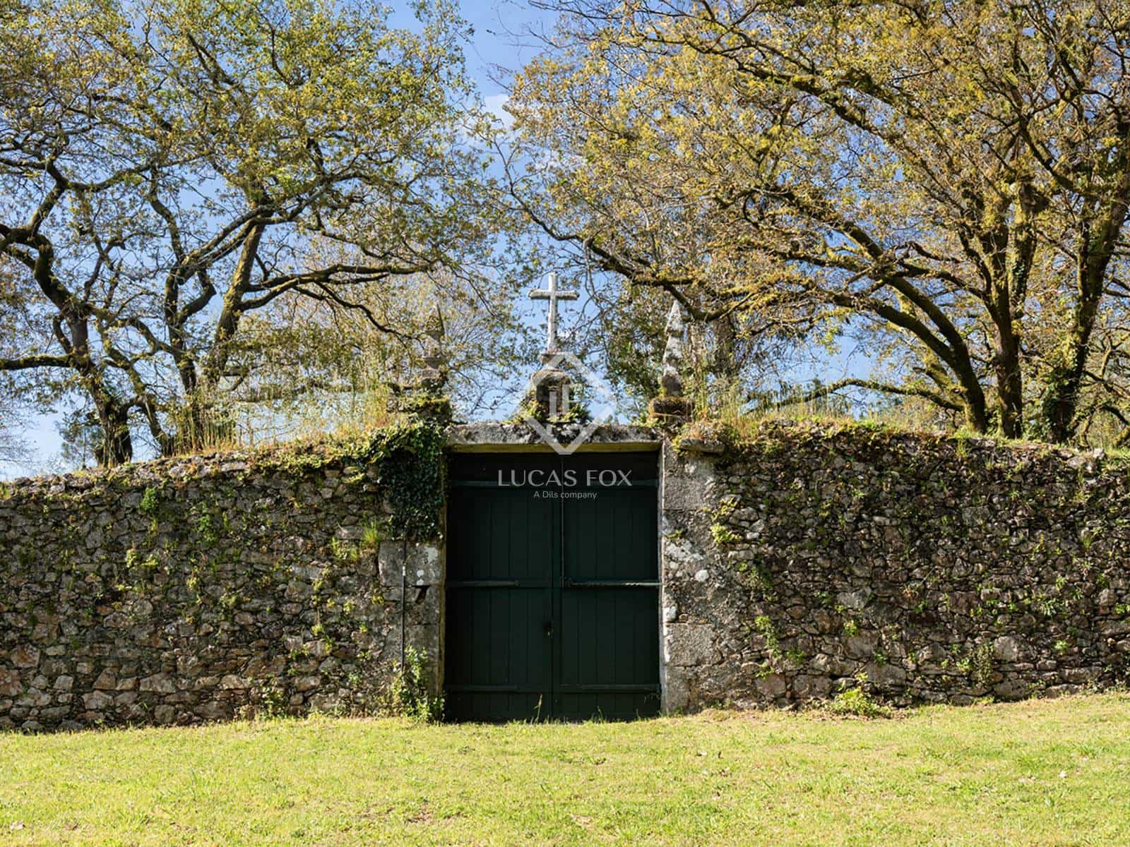 8 soveværelse Finca/Landehus til salg i Teo med garage - € 950.000 (Ref: 8927173)