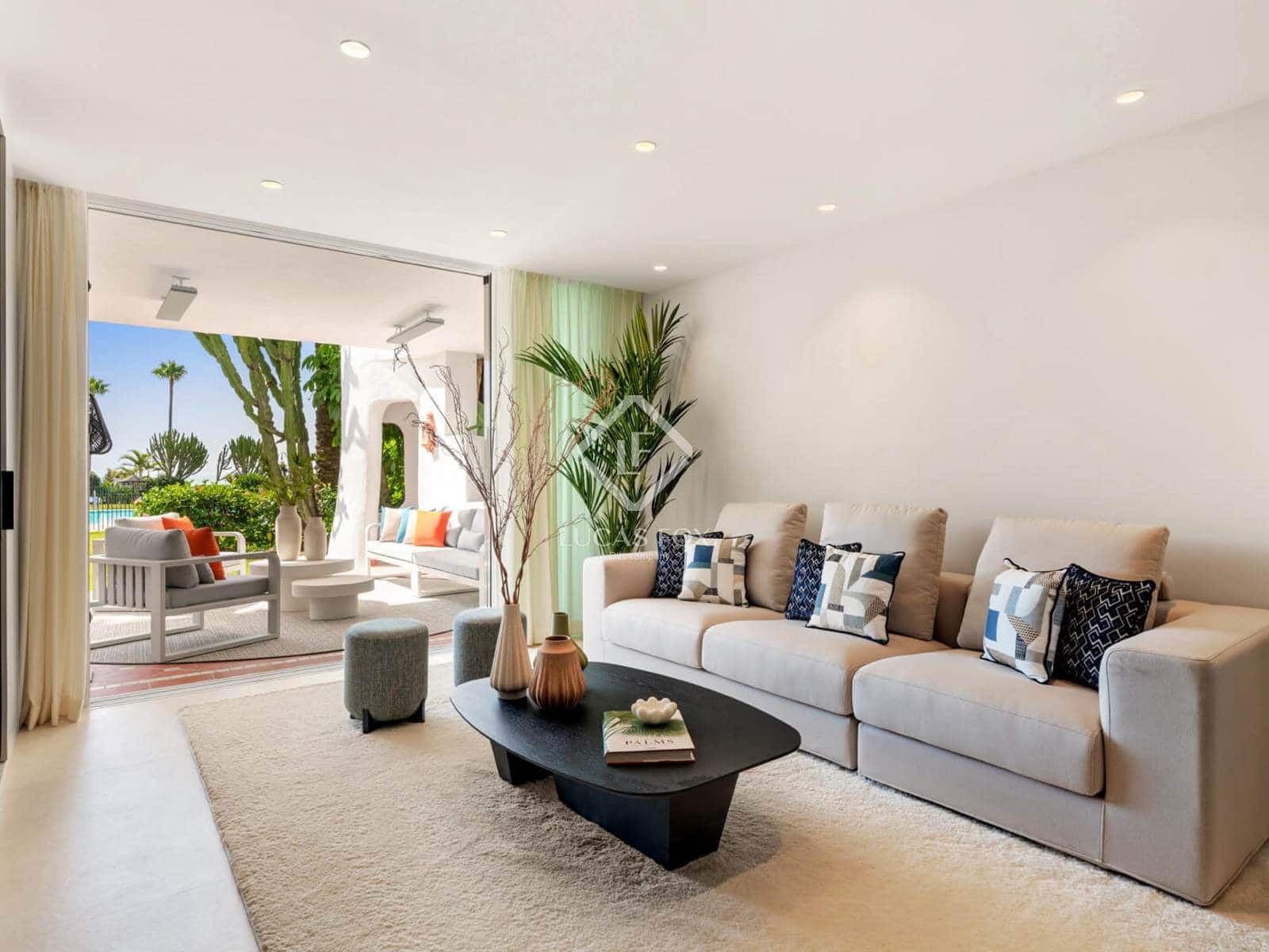 3 soveværelse Lejlighed til salg i Costalita med swimmingpool garage - € 1.695.000 (Ref: 8928004)