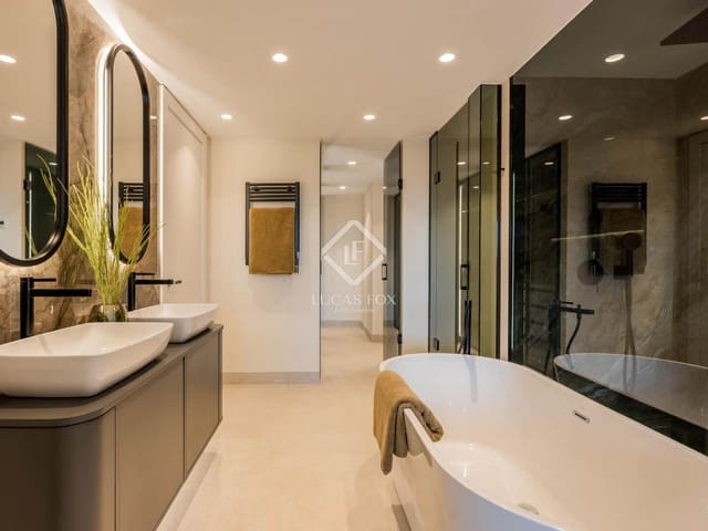 3 Zimmer Apartment zu verkaufen in Costalita, Estepona mit Pool Garage - 1.695.000 € (Ref: 8928004)