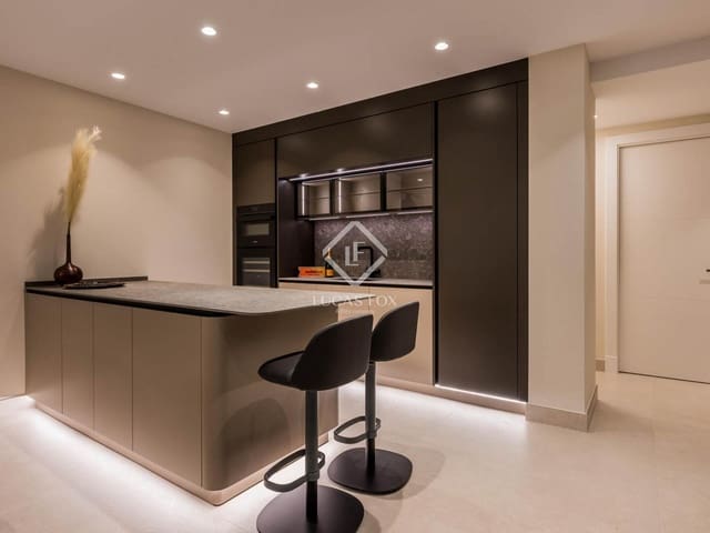 3 Zimmer Apartment zu verkaufen in Costalita, Estepona mit Pool Garage - 1.695.000 € (Ref: 8928004)