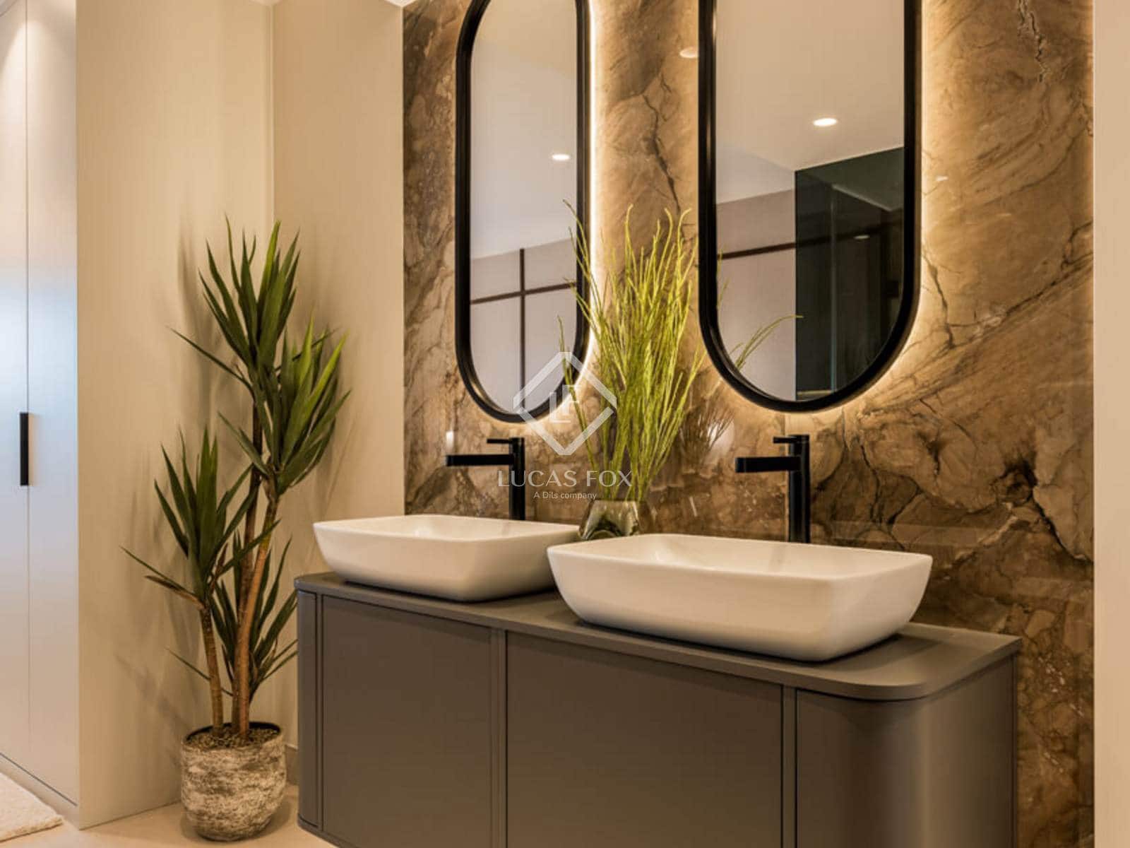 3 soveværelse Lejlighed til salg i Costalita med swimmingpool garage - € 1.695.000 (Ref: 8928004)