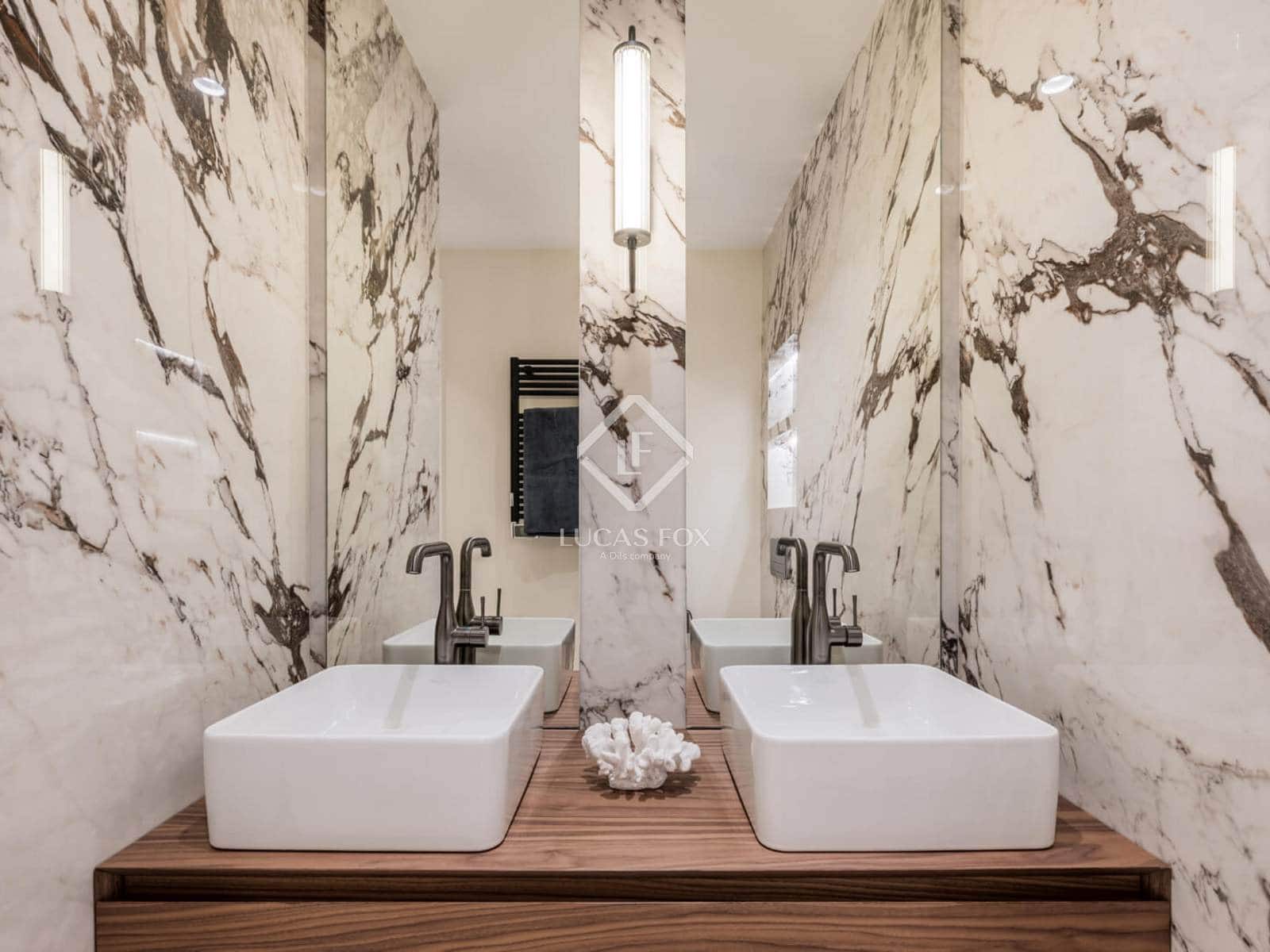 3 soveværelse Lejlighed til salg i Costalita med swimmingpool garage - € 1.695.000 (Ref: 8928004)