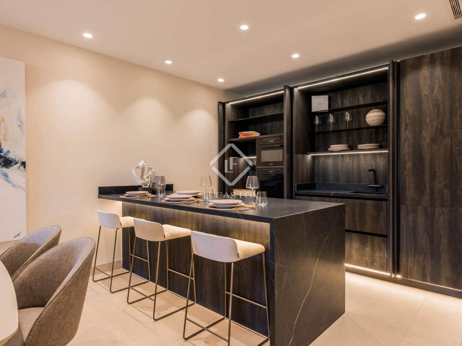 3 slaapkamer Appartement te koop in Estepona met zwembad garage - € 1.825.000 (Ref: 8928005)