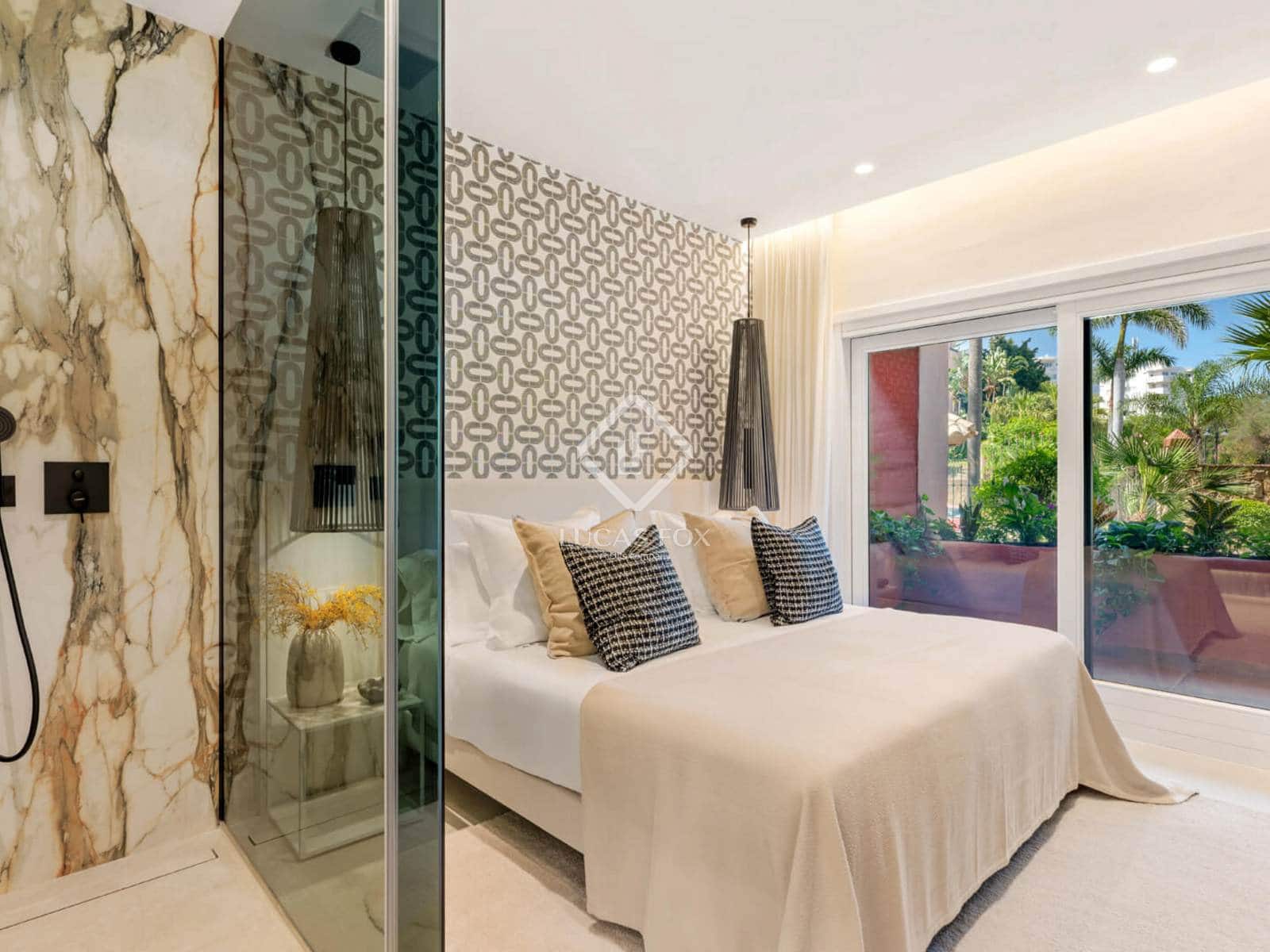 3 slaapkamer Appartement te koop in Estepona met zwembad garage - € 1.825.000 (Ref: 8928005)