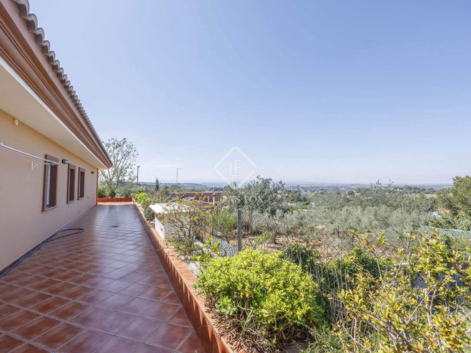 4 soveværelse Villa til salg i Montserrat med swimmingpool garage - € 930.000 (Ref: 8928079)