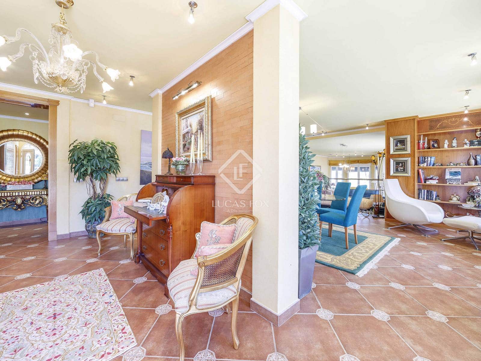 4 soveværelse Villa til salg i Montserrat med swimmingpool garage - € 930.000 (Ref: 8928079)