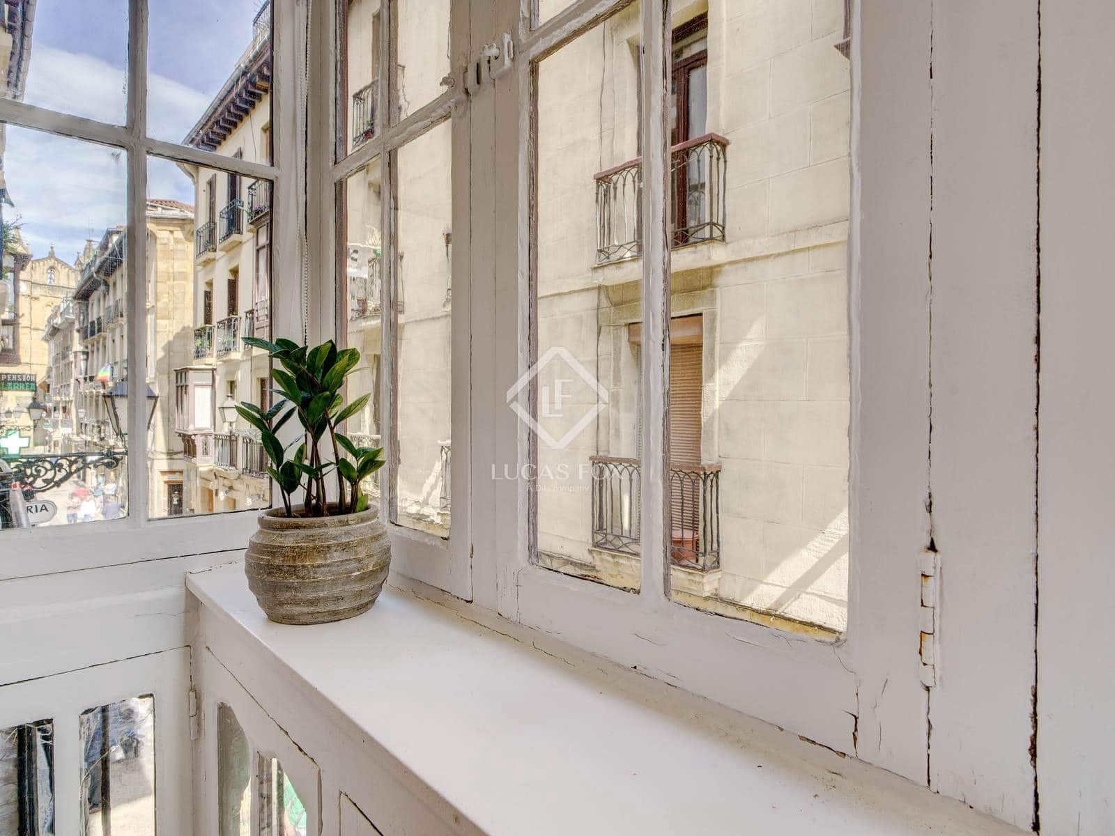 1 bedroom Apartment for rent in Donostia-San Sebastian - € 4,300 (Ref: 8929461)