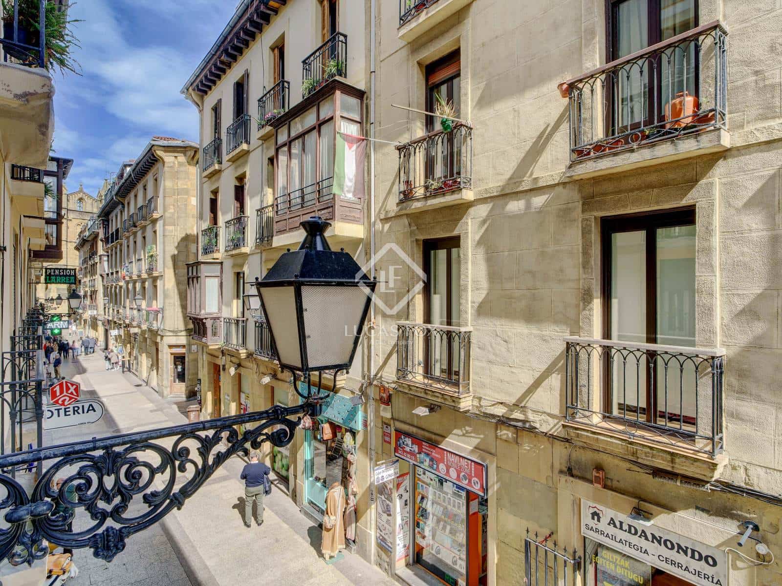 1 bedroom Apartment for rent in Donostia-San Sebastian - € 4,300 (Ref: 8929461)