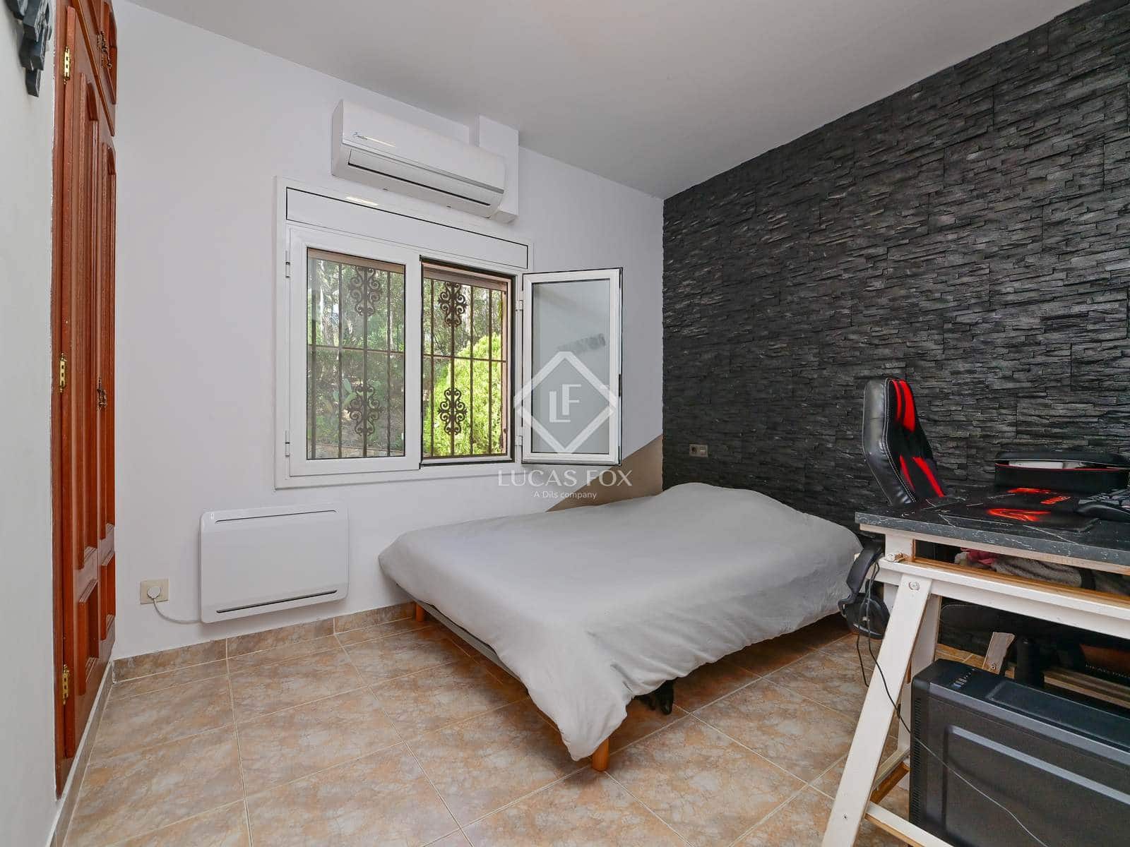 4 soveværelse Villa til salg i Santa Cristina d'Aro med swimmingpool - € 480.000 (Ref: 8931547)