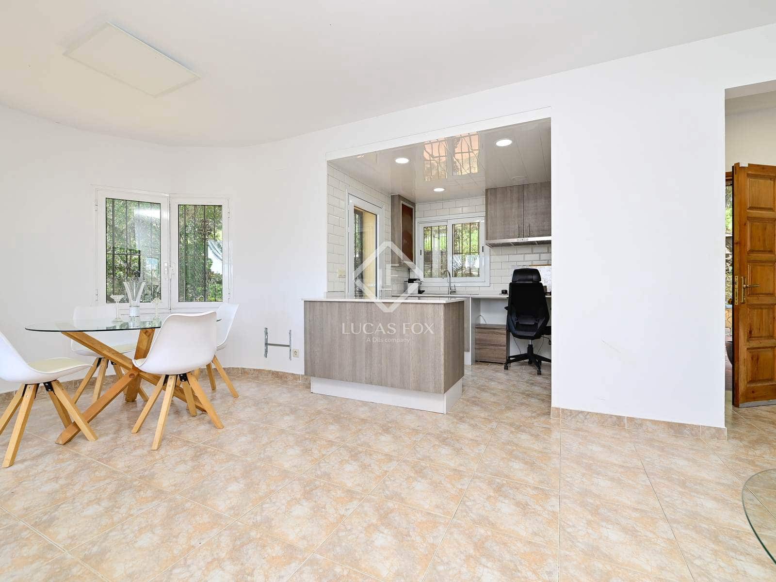 4 soveværelse Villa til salg i Santa Cristina d'Aro med swimmingpool - € 480.000 (Ref: 8931547)