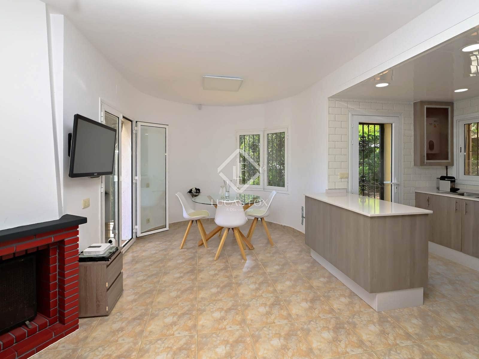 4 soveværelse Villa til salg i Santa Cristina d'Aro med swimmingpool - € 480.000 (Ref: 8931547)