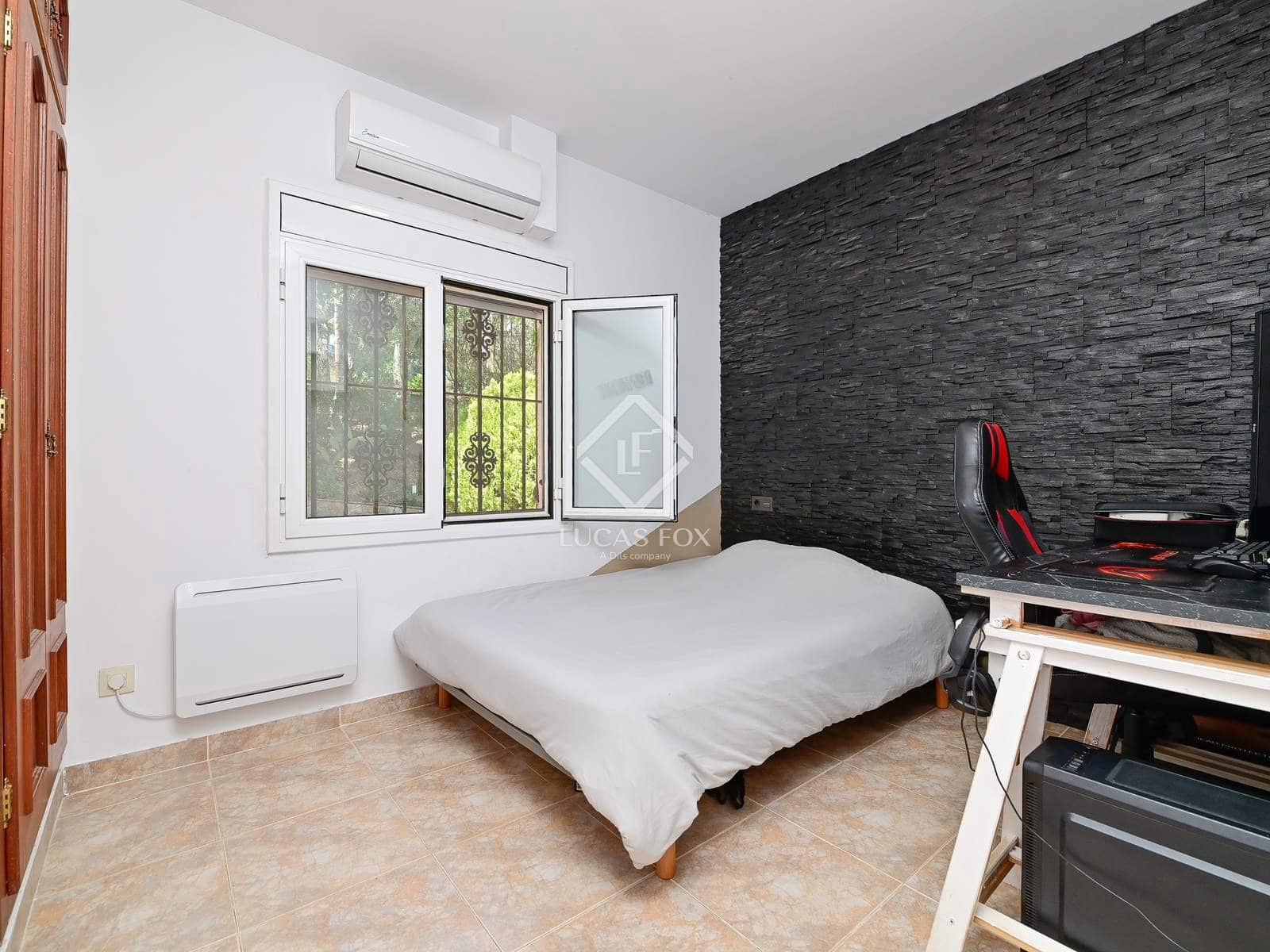 4 soveværelse Villa til salg i Santa Cristina d'Aro med swimmingpool - € 480.000 (Ref: 8931547)