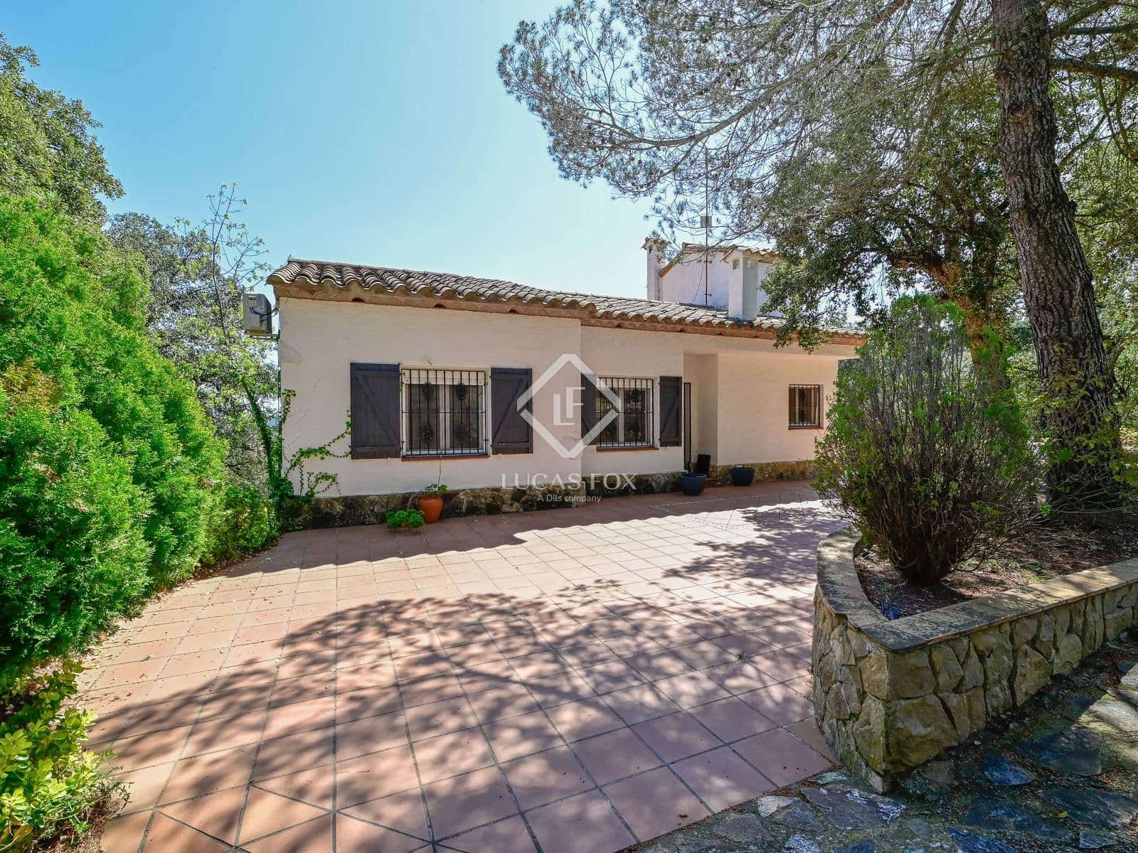 4 soveværelse Villa til salg i Santa Cristina d'Aro med swimmingpool - € 480.000 (Ref: 8931547)