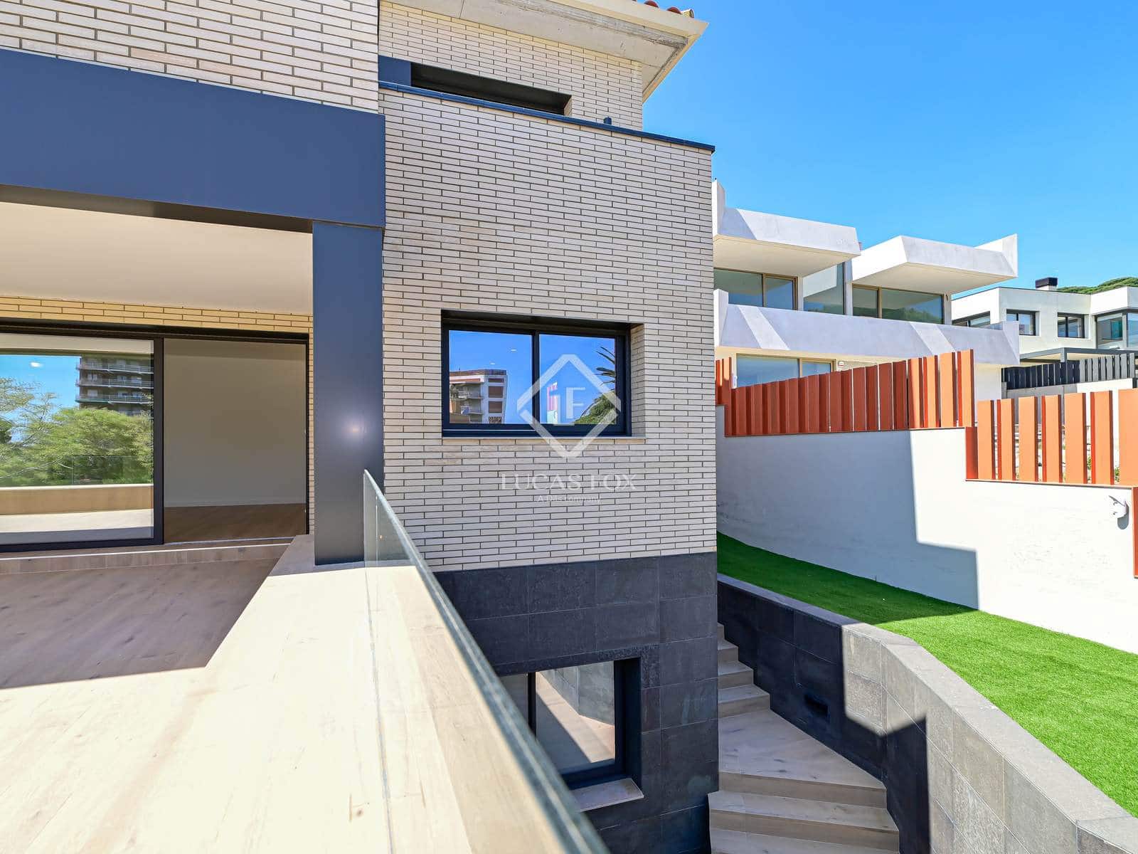 4 quarto Moradia para venda em S'Agaro com piscina garagem - 1 650 000 € (Ref: 8931701)