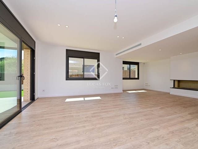 4 chambre Villa/Maison à vendre à S'Agaro, Castell-Platja d'Aro avec piscine garage - 1 650 000 € (Ref: 8931701)