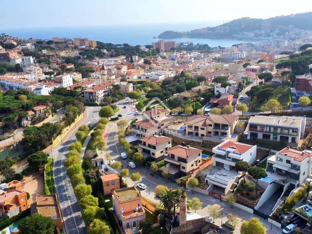 4 chambre Villa/Maison à vendre à S'Agaro, Castell-Platja d'Aro avec piscine garage - 1 650 000 € (Ref: 8931701)