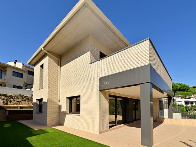 4 chambre Villa/Maison à vendre à S'Agaro, Castell-Platja d'Aro avec piscine garage - 1 650 000 € (Ref: 8931701)