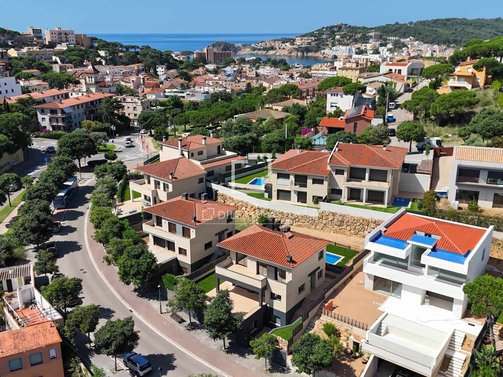 4 bedroom Villa for sale in S'Agaro with pool garage - € 1,570,000 (Ref: 8931701)