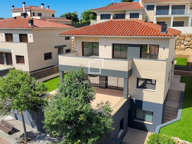 4 quarto Moradia para venda em S'Agaro, Castell-Platja d'Aro com piscina garagem - 1 570 000 € (Ref: 8931701)