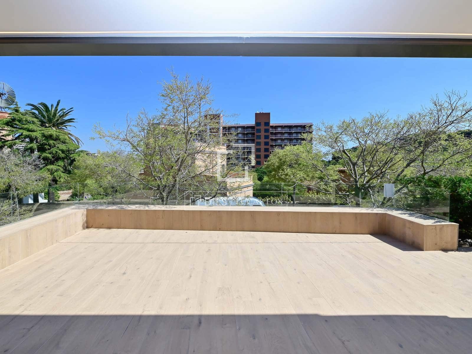 4 bedroom Villa for sale in S'Agaro with pool garage - € 1,570,000 (Ref: 8931701)