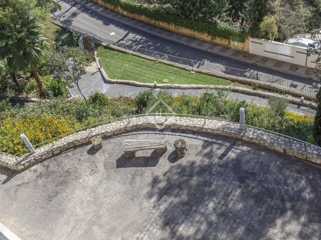 6 sypialnia Willa na sprzedaż w Chiva z basenem garażem - 2 500 000 € (Ref: 8934529)