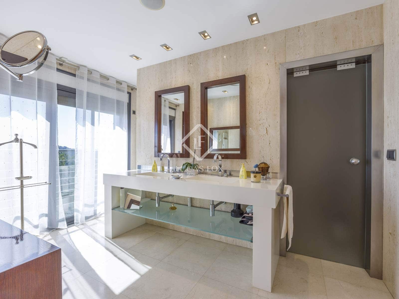 6 soveværelse Villa til salg i Chiva med swimmingpool garage - € 2.500.000 (Ref: 8934529)