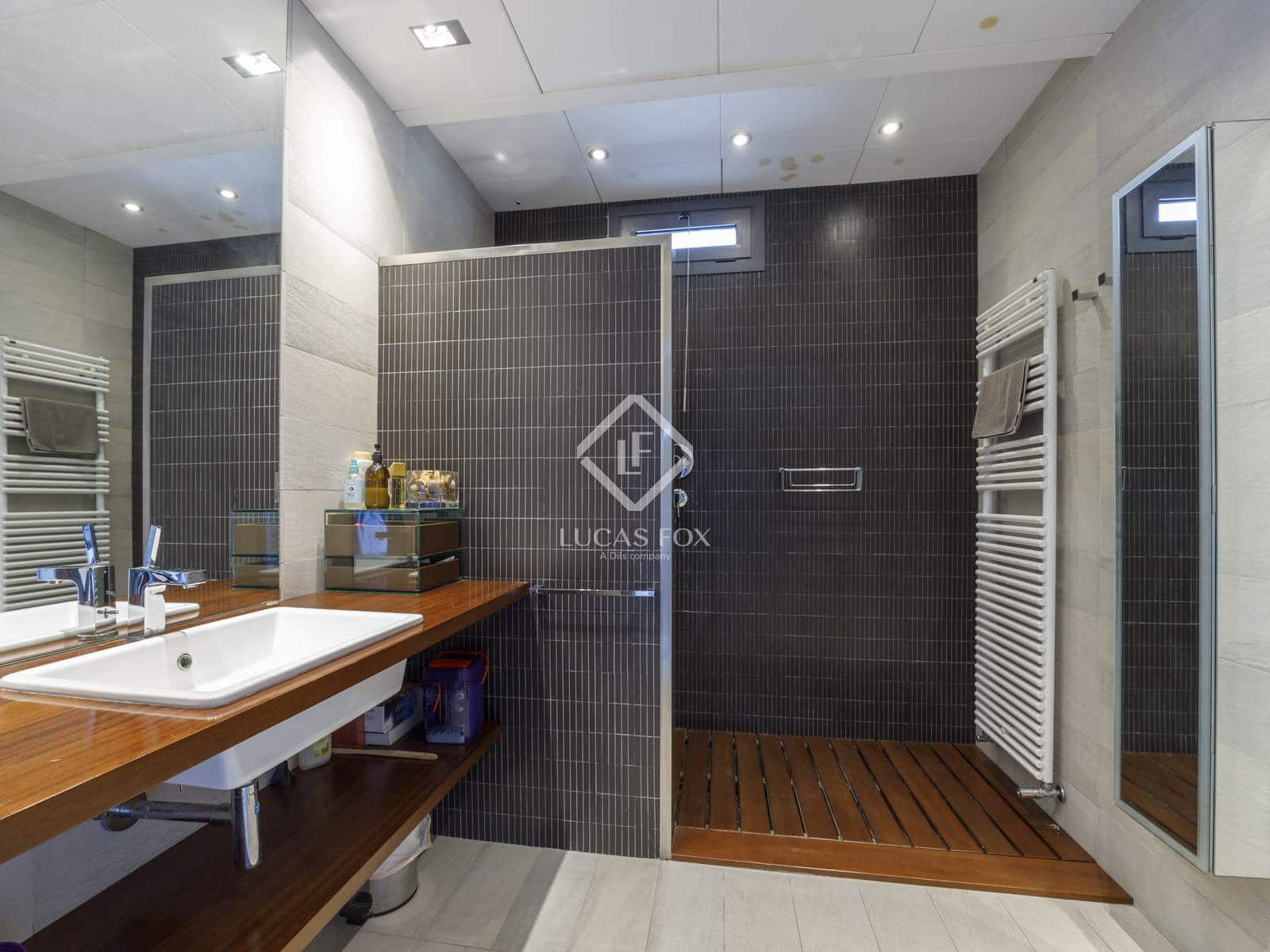 6 soveværelse Villa til salg i Chiva med swimmingpool garage - € 2.500.000 (Ref: 8934529)