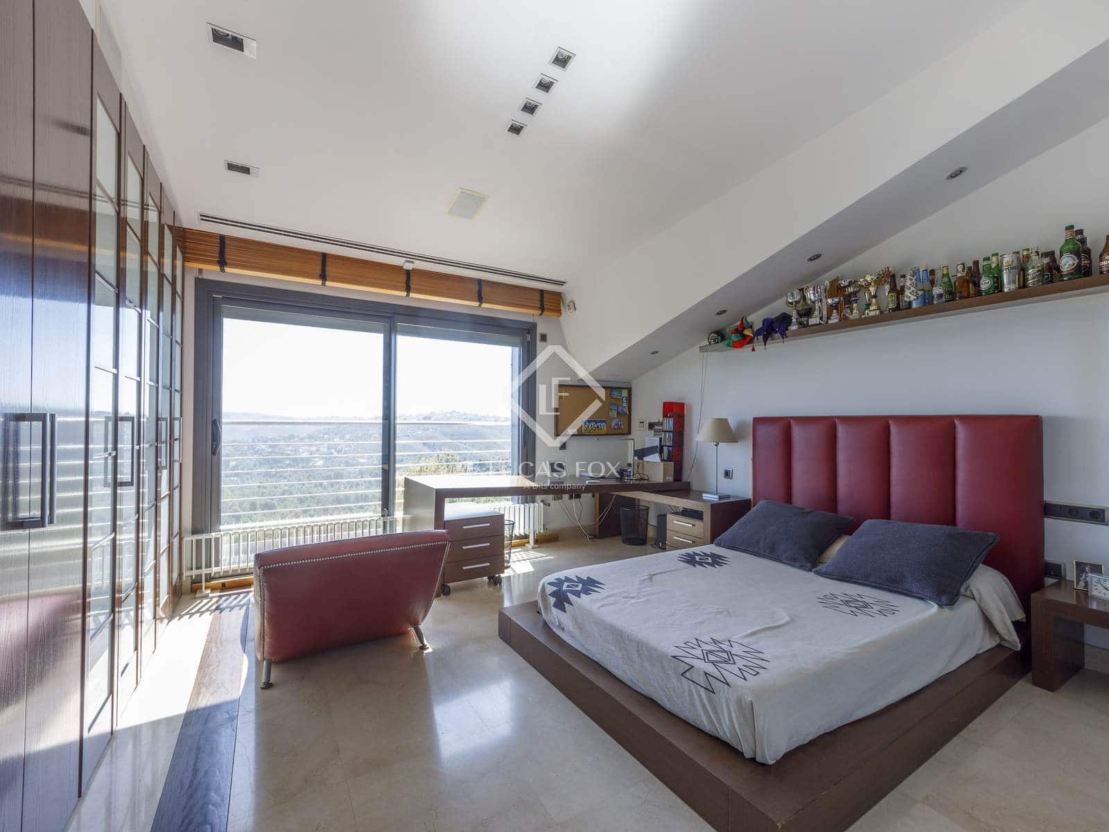 6 soveværelse Villa til salg i Chiva med swimmingpool garage - € 2.500.000 (Ref: 8934529)