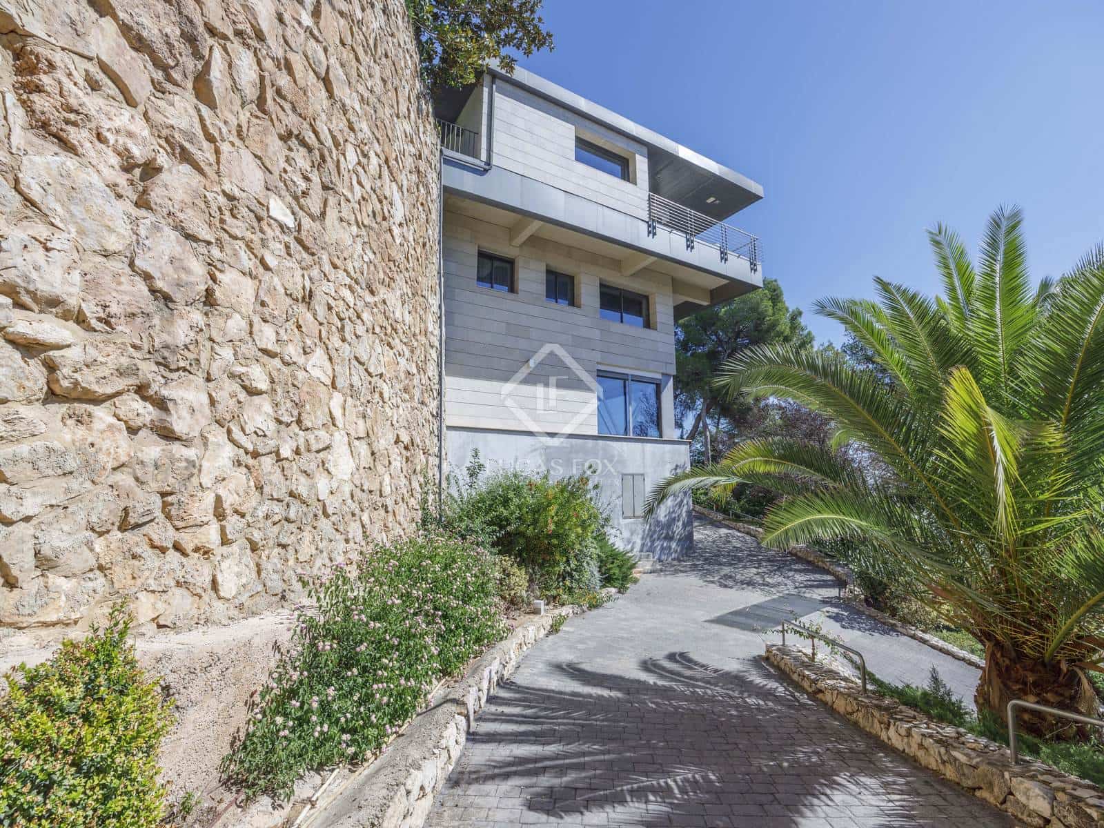 6 soveværelse Villa til salg i Chiva med swimmingpool garage - € 2.500.000 (Ref: 8934529)