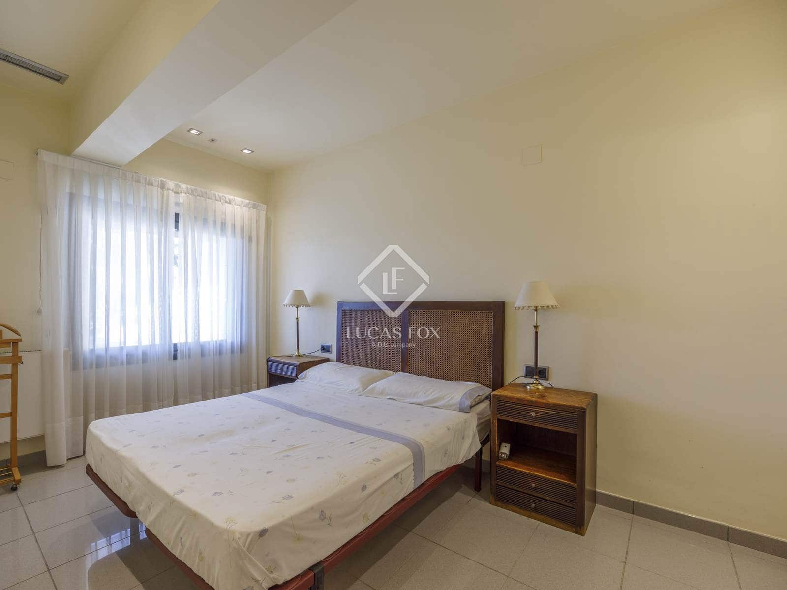 6 soveværelse Villa til salg i Chiva med swimmingpool garage - € 2.500.000 (Ref: 8934529)