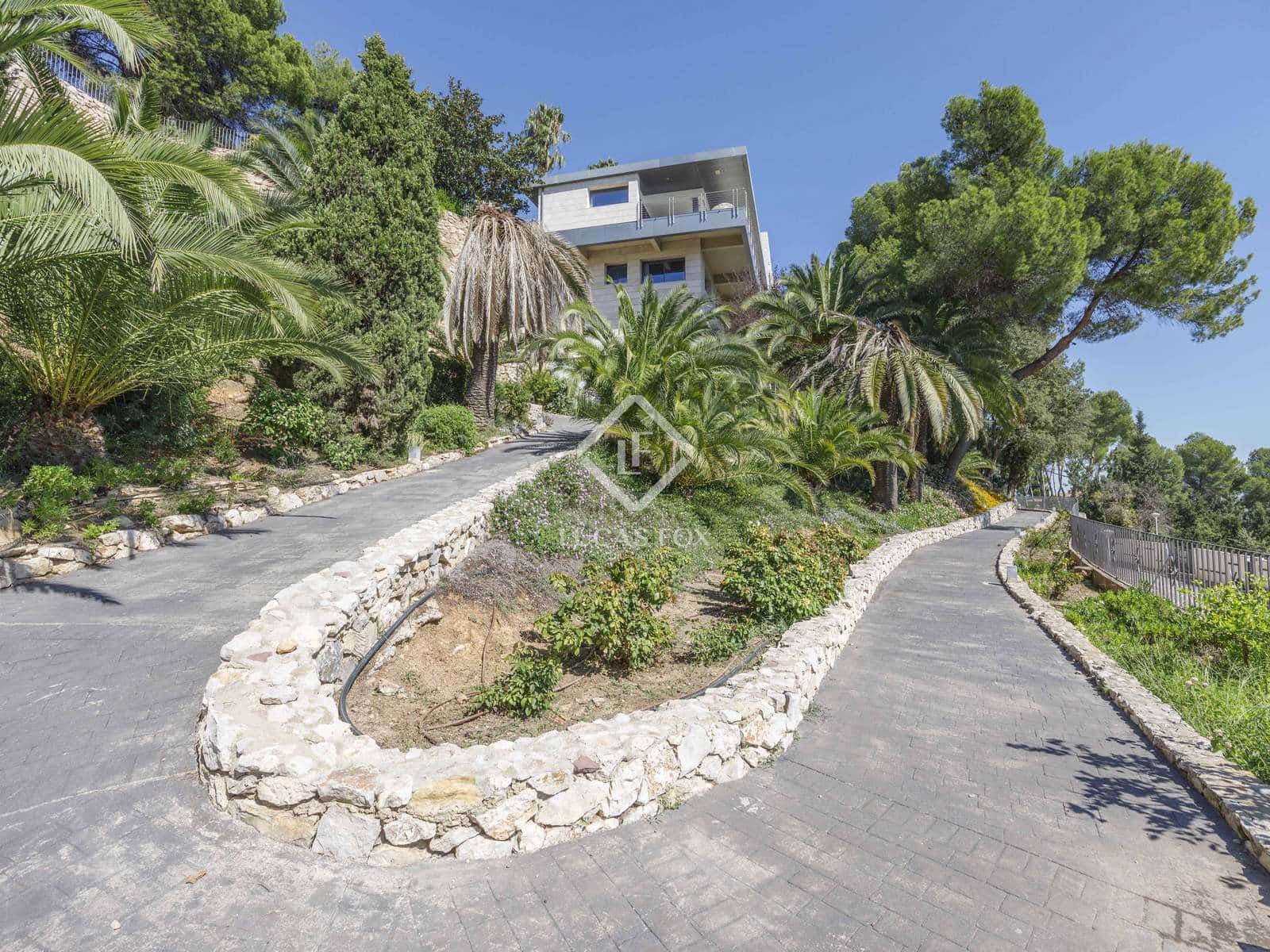 6 soveværelse Villa til salg i Chiva med swimmingpool garage - € 2.500.000 (Ref: 8934529)