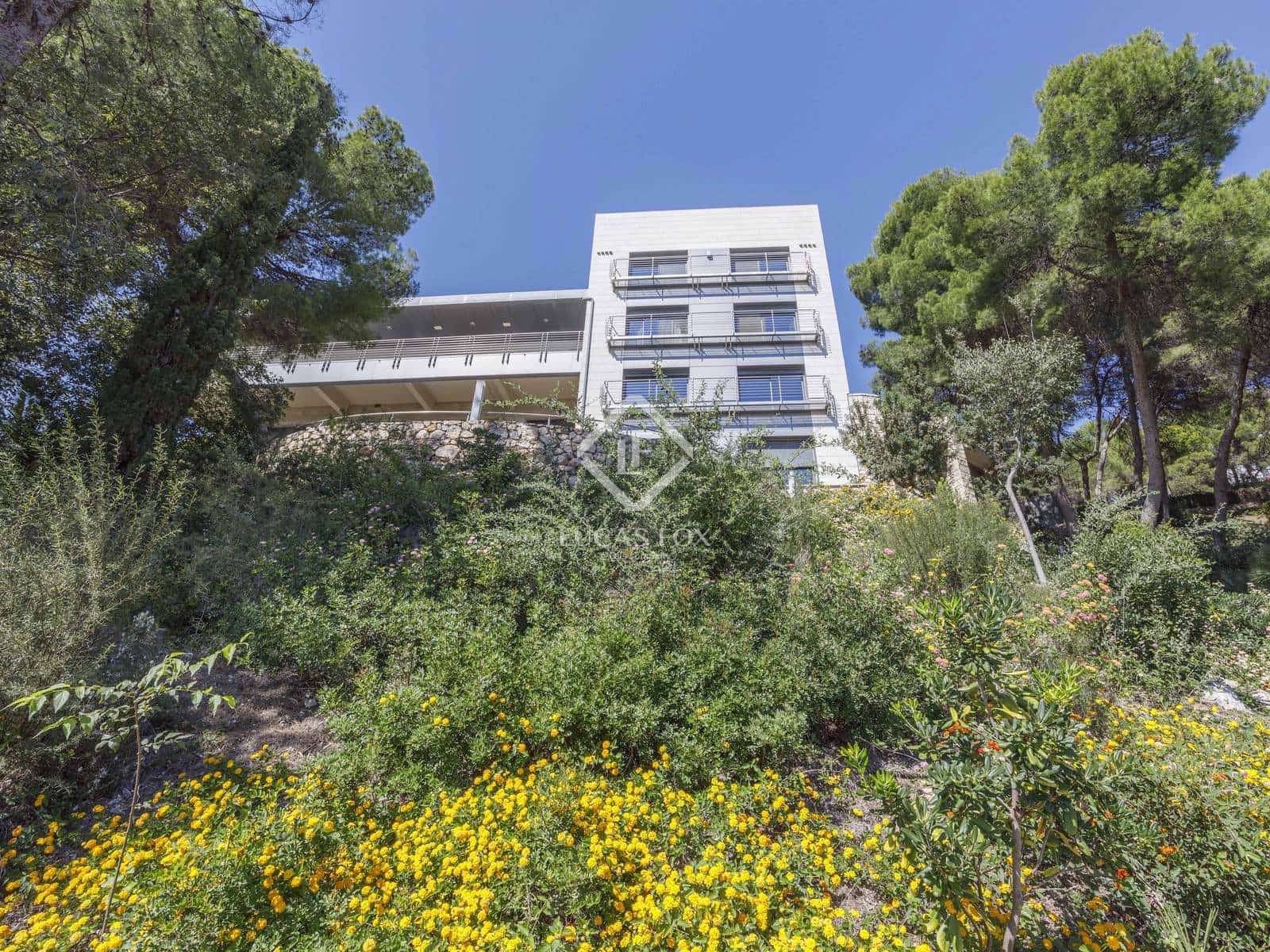 6 soveværelse Villa til salg i Chiva med swimmingpool garage - € 2.500.000 (Ref: 8934529)