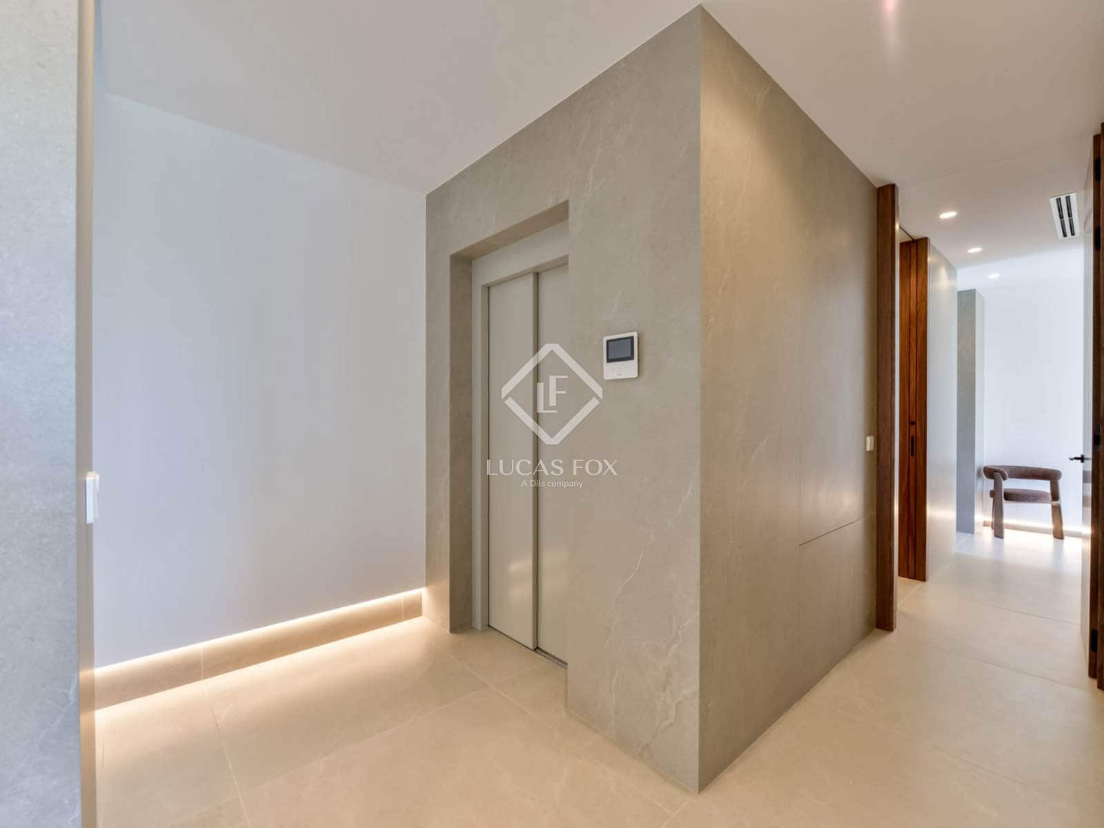 4 bedroom Villa for sale in Altea with pool garage - € 2,795,000 (Ref: 8934607)