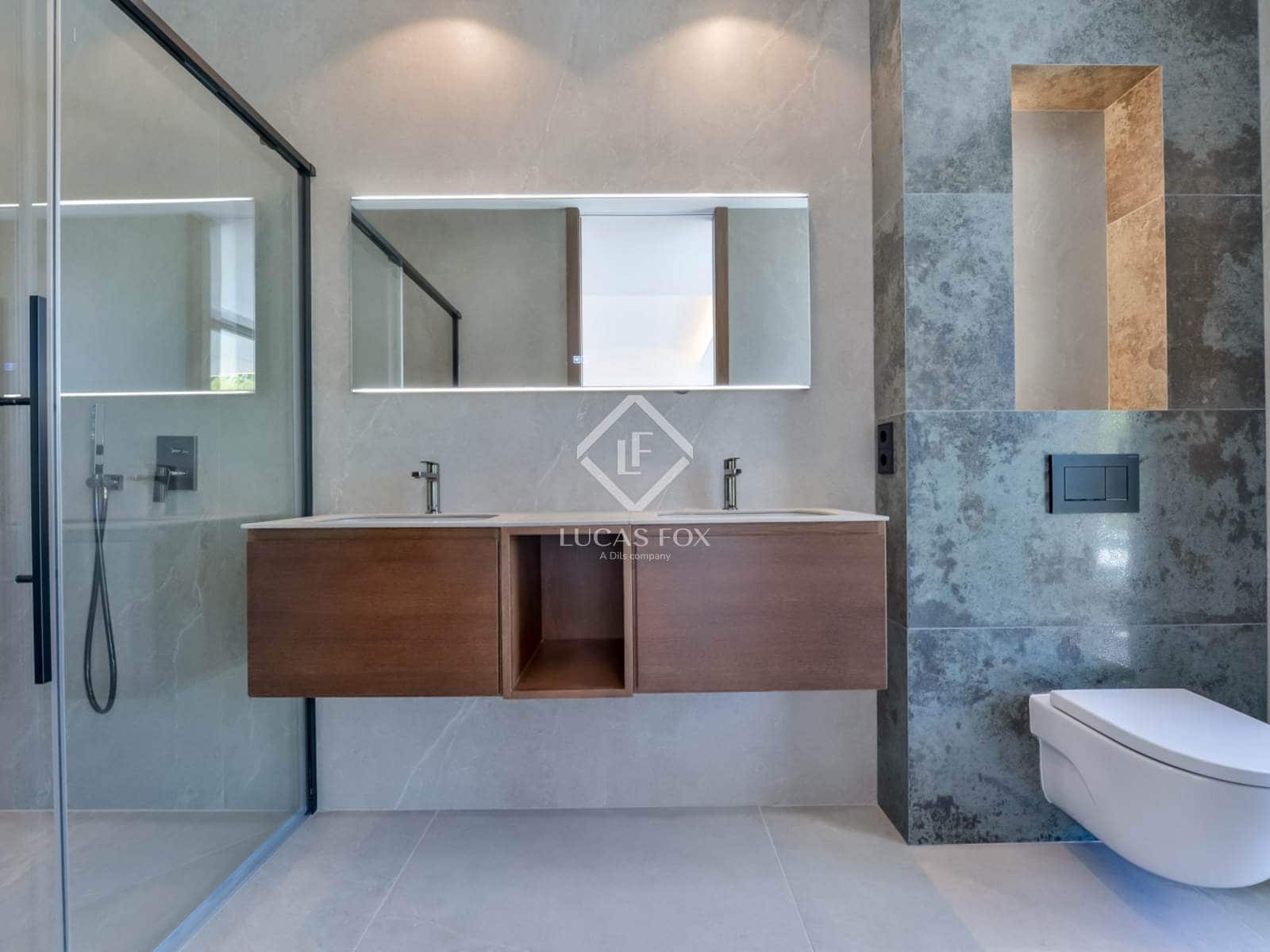 4 bedroom Villa for sale in Altea with pool garage - € 2,795,000 (Ref: 8934607)