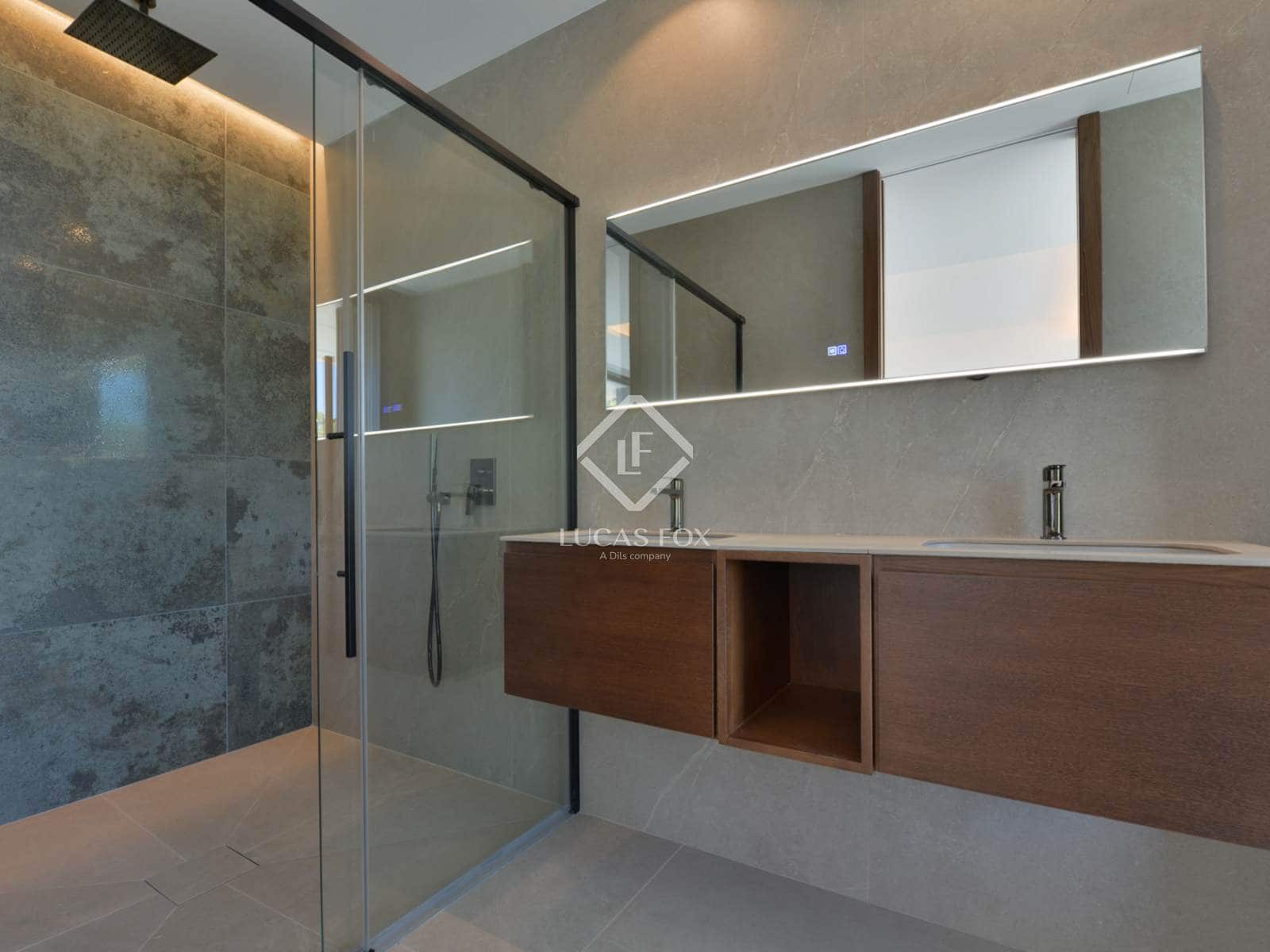 4 bedroom Villa for sale in Altea with pool garage - € 2,795,000 (Ref: 8934607)