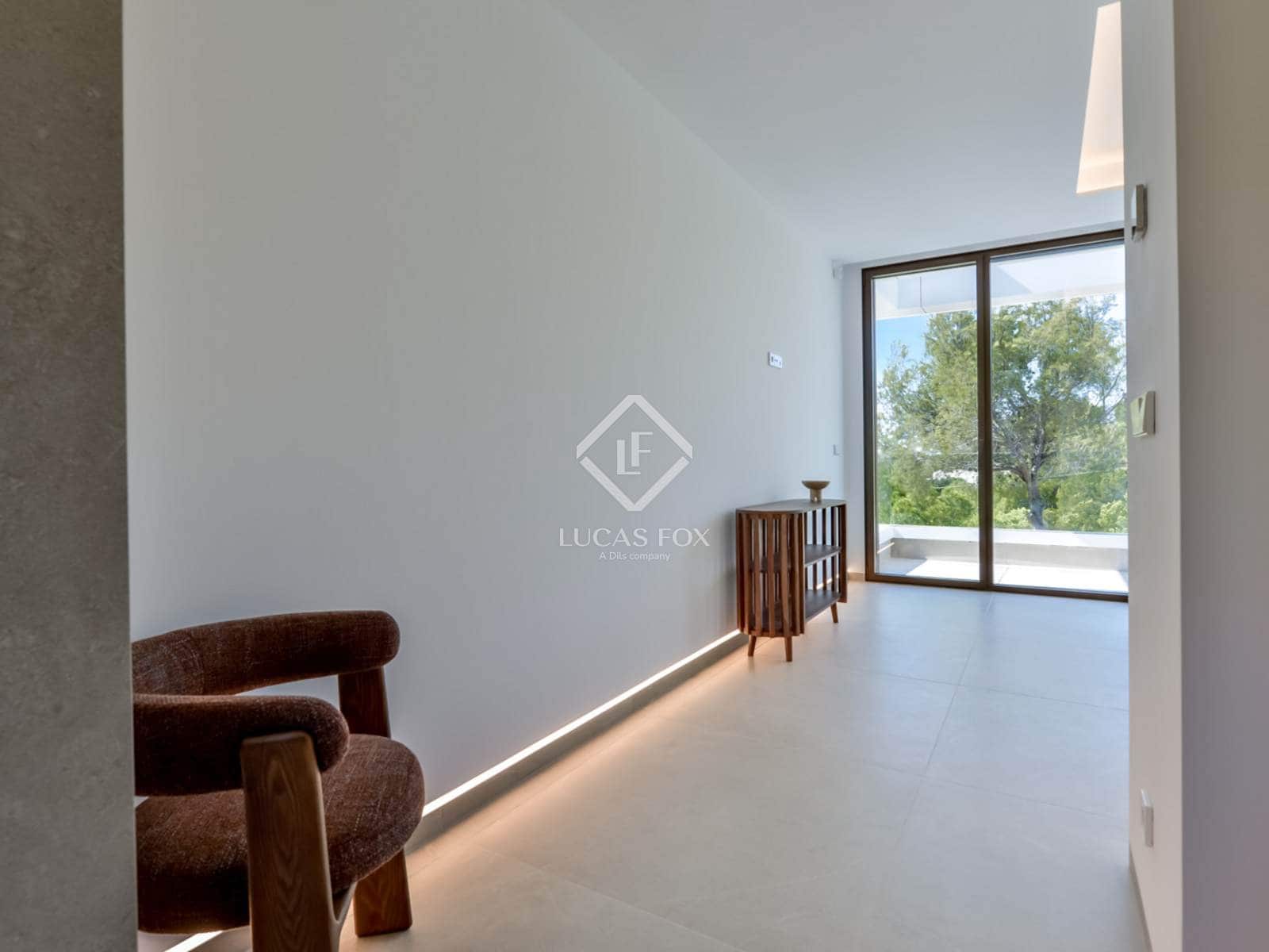 4 bedroom Villa for sale in Altea with pool garage - € 2,795,000 (Ref: 8934607)