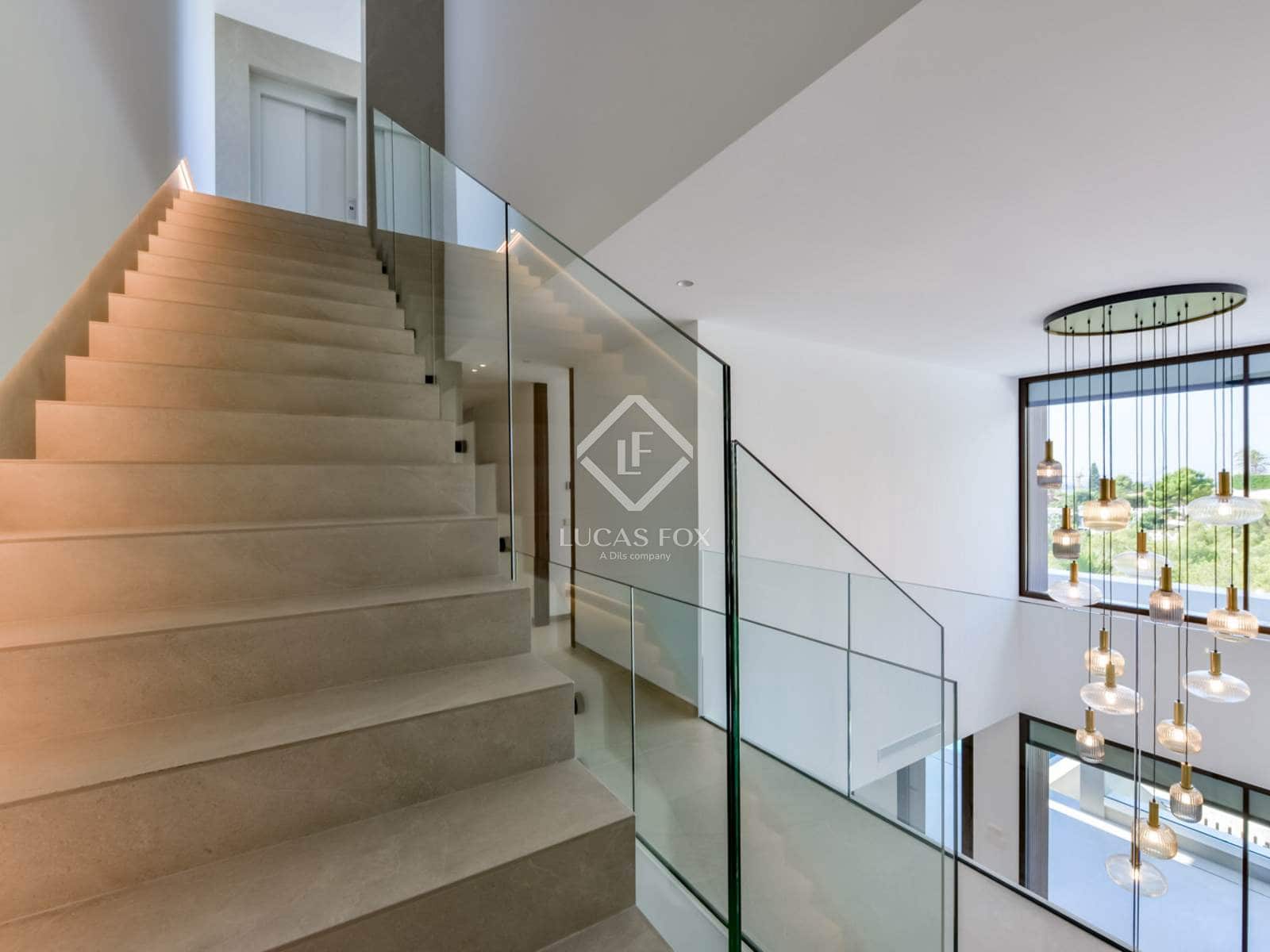 4 bedroom Villa for sale in Altea with pool garage - € 2,795,000 (Ref: 8934607)