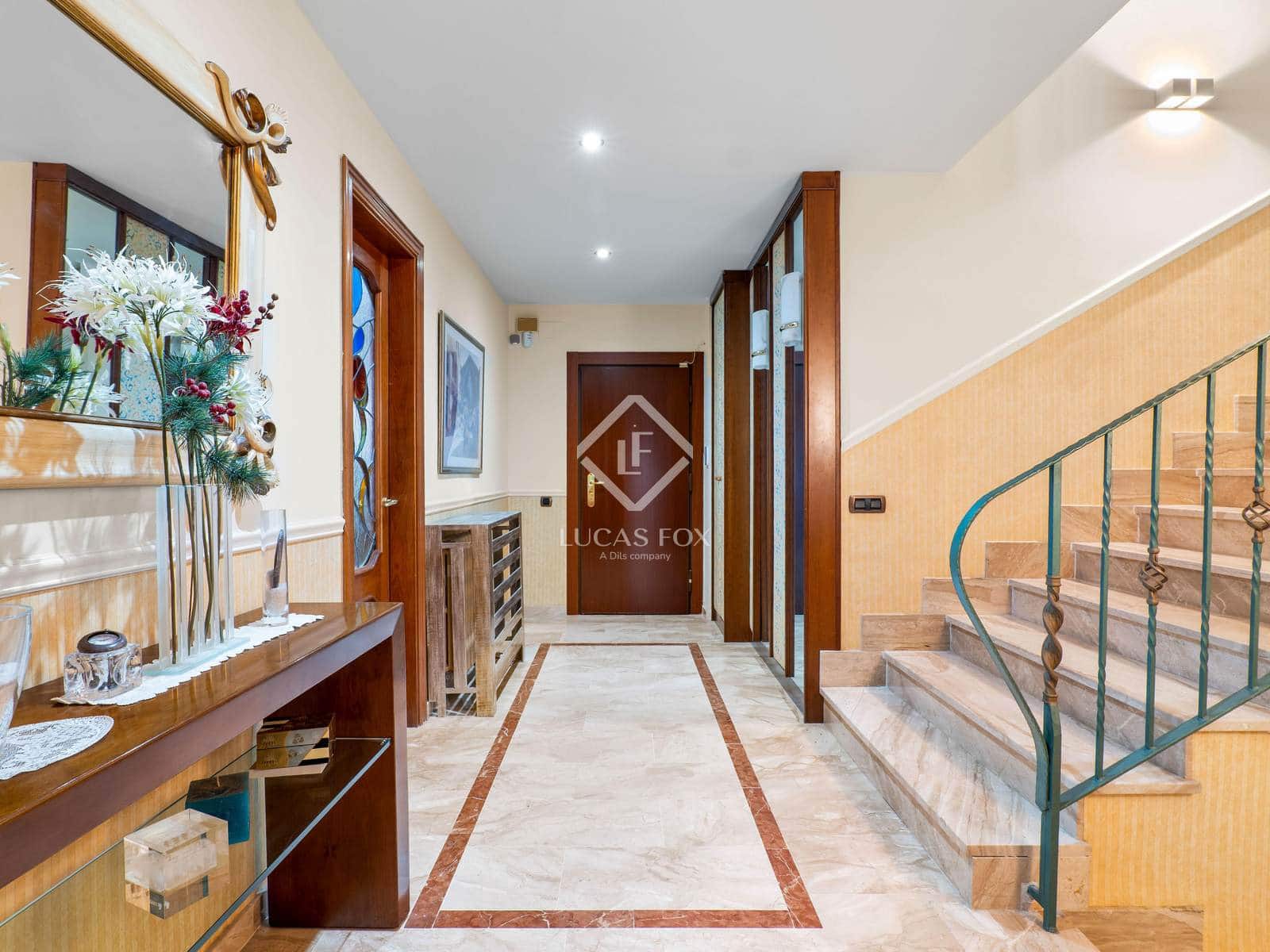 8 soveværelse Villa til salg i Tarragona by med swimmingpool garage - € 1.595.000 (Ref: 8936372)