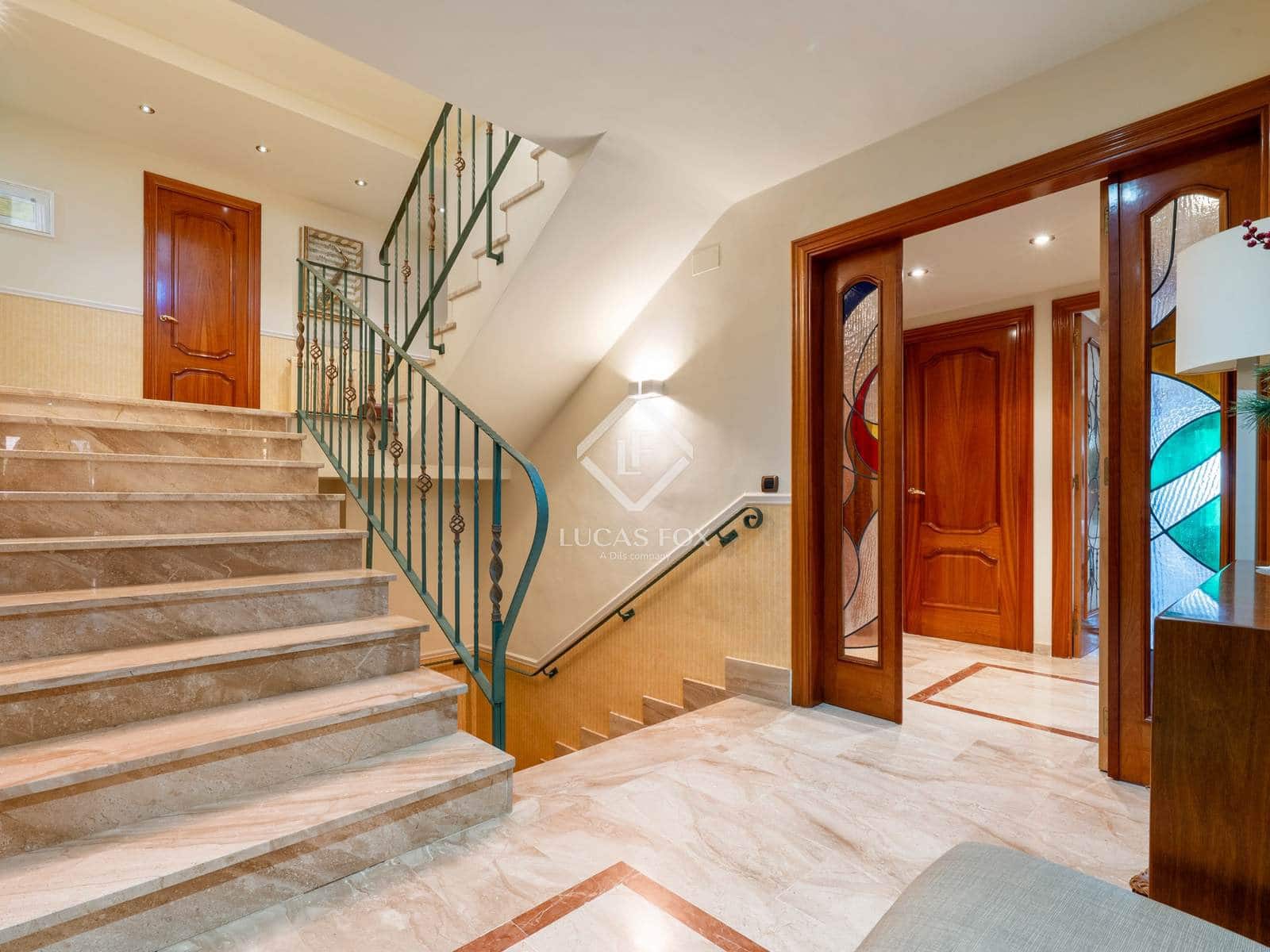 8 soveværelse Villa til salg i Tarragona by med swimmingpool garage - € 1.595.000 (Ref: 8936372)