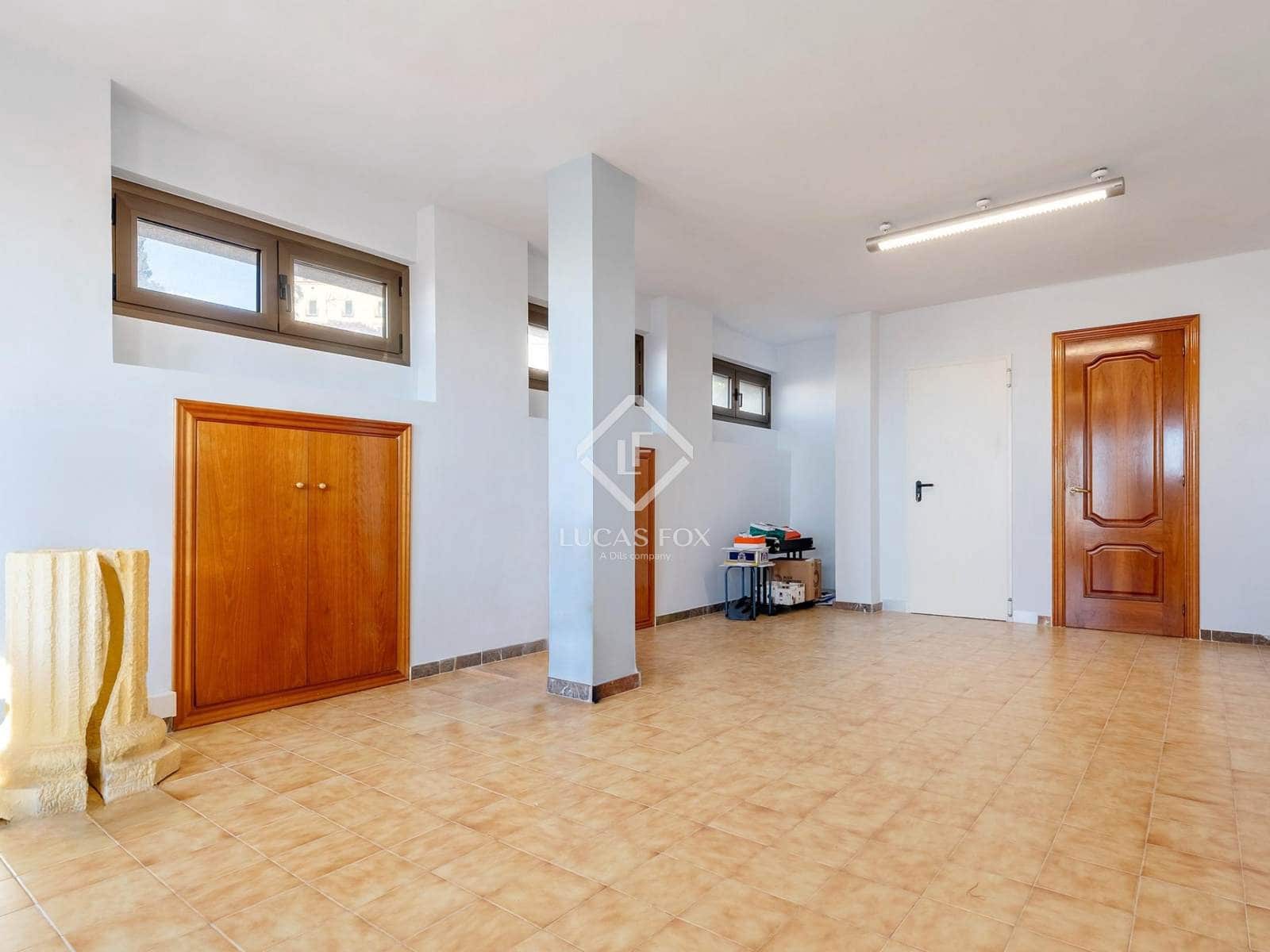 8 soveværelse Villa til salg i Tarragona by med swimmingpool garage - € 1.595.000 (Ref: 8936372)