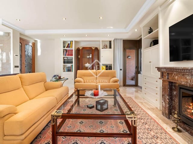 8 chambre Villa/Maison à vendre à Tarragone ville avec piscine garage - 1 595 000 € (Ref: 8936372)