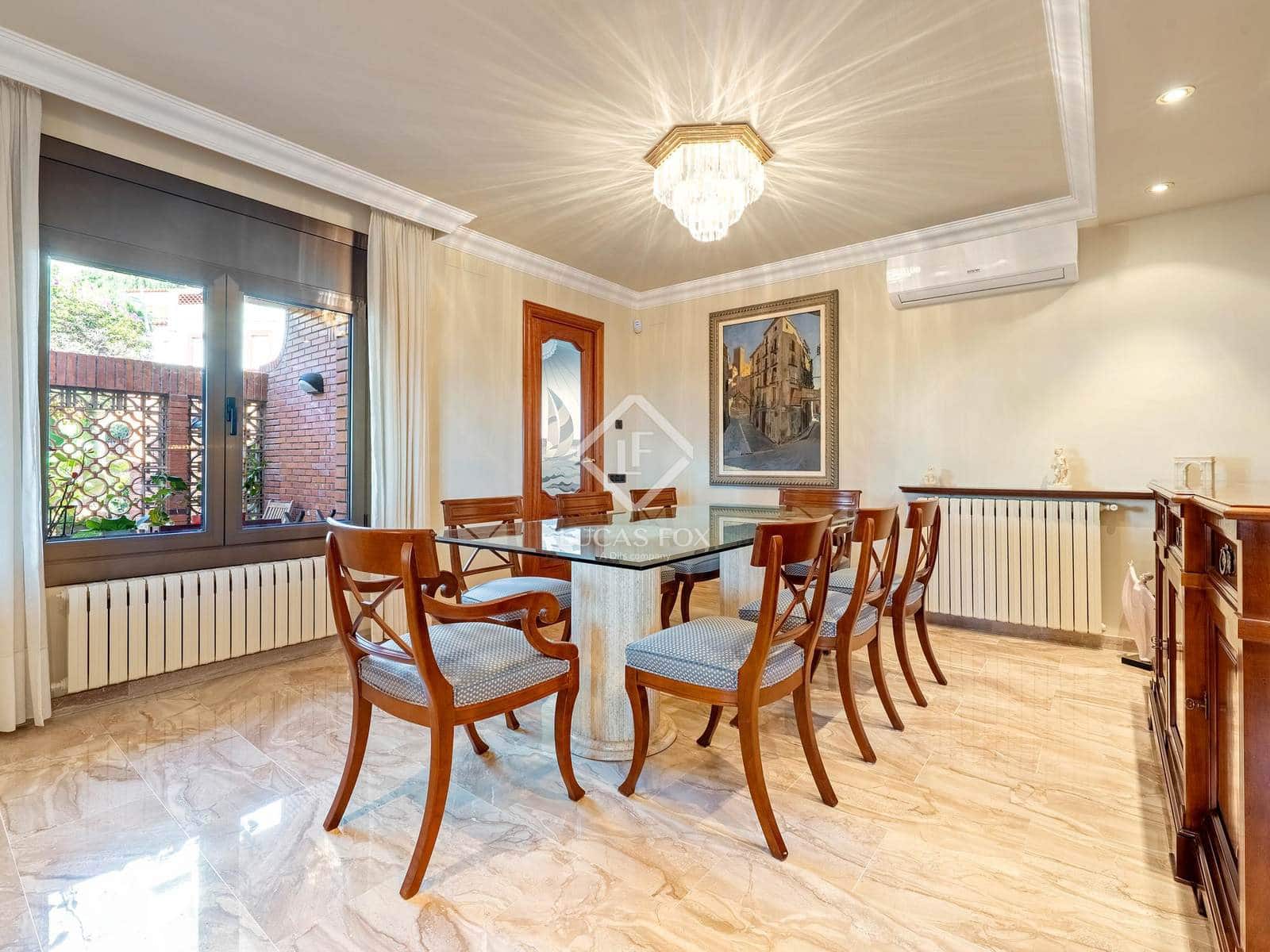 8 soveværelse Villa til salg i Tarragona by med swimmingpool garage - € 1.595.000 (Ref: 8936372)