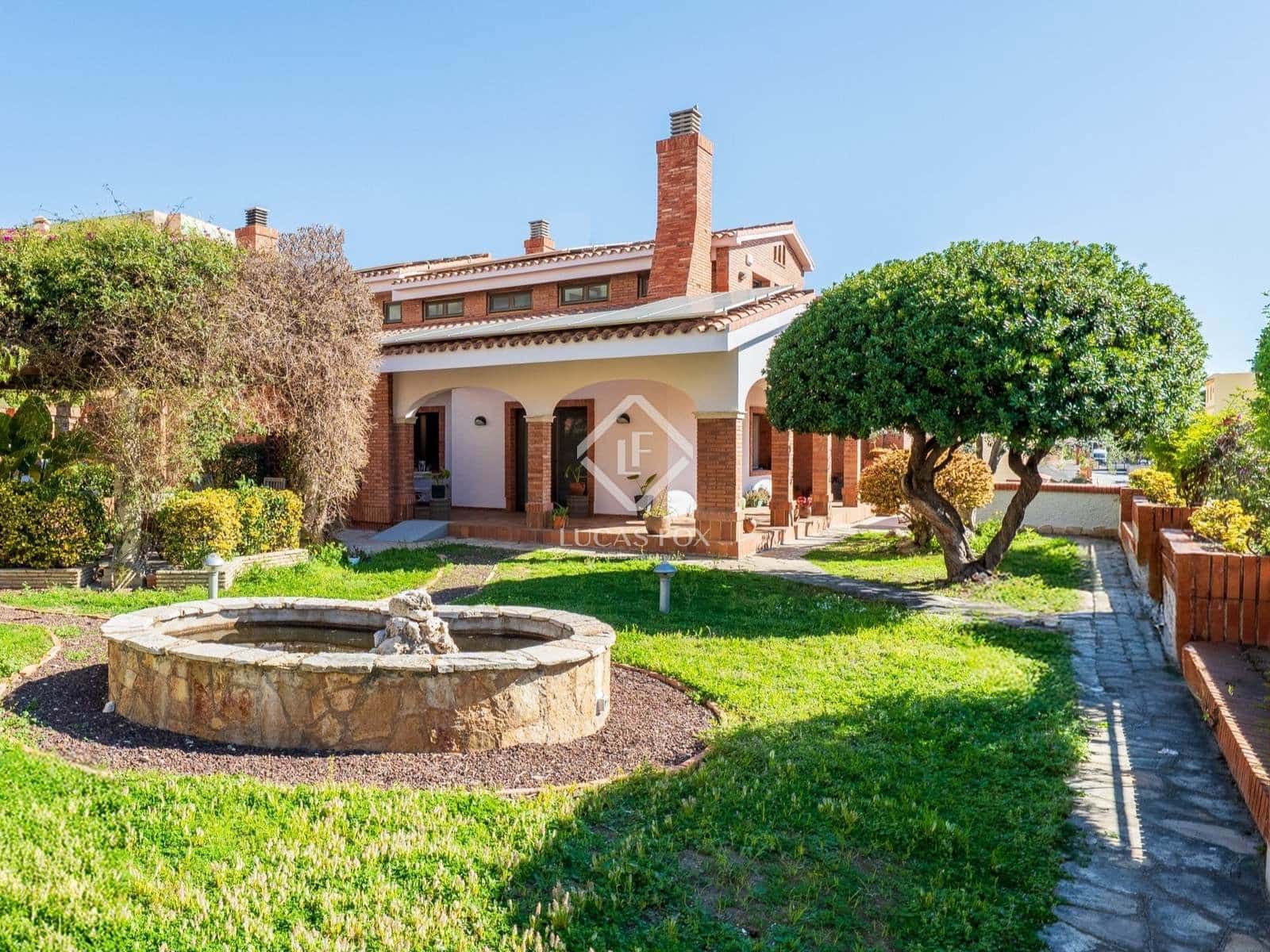 8 soveværelse Villa til salg i Tarragona by med swimmingpool garage - € 1.595.000 (Ref: 8936372)