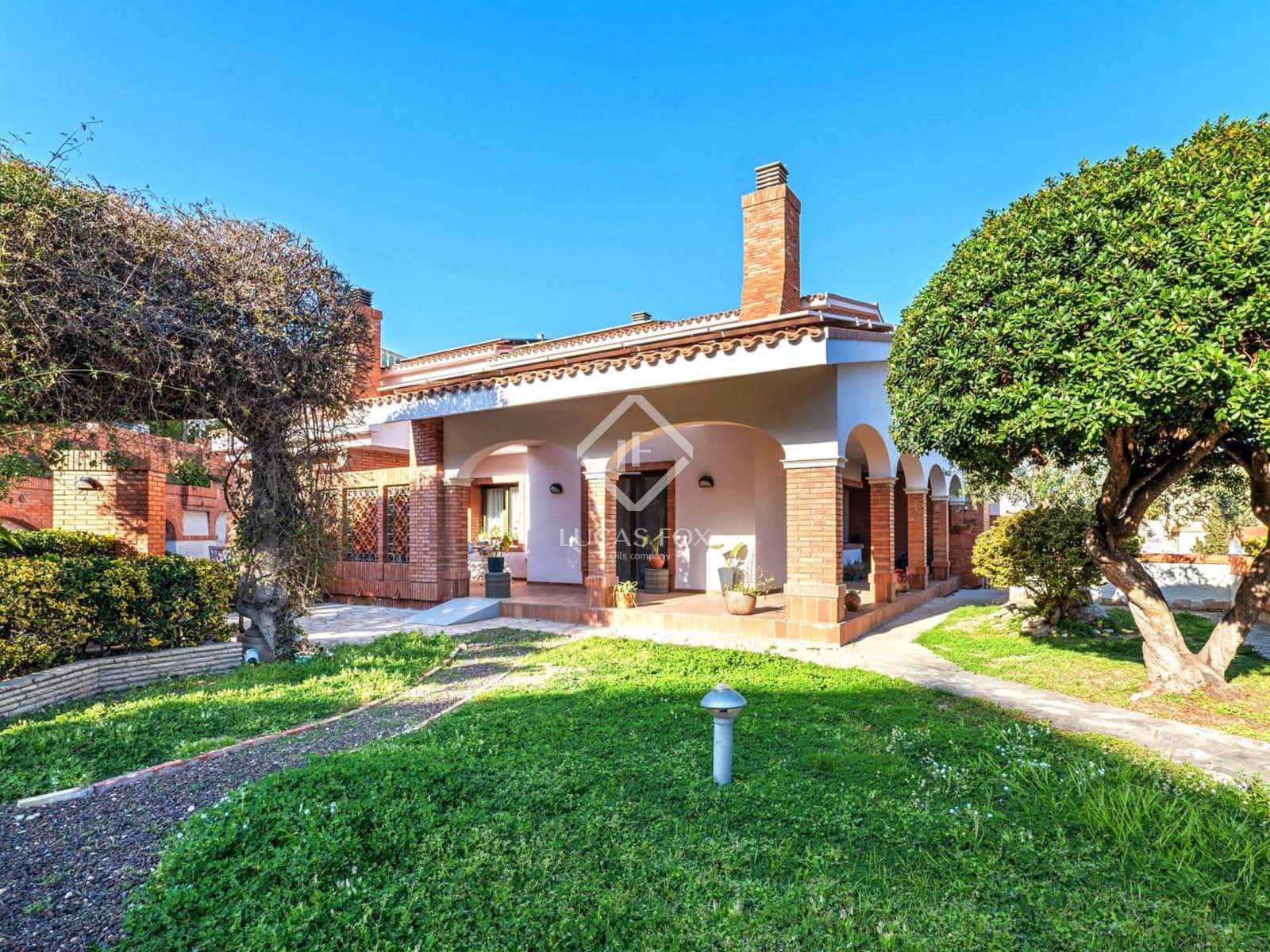 8 soveværelse Villa til salg i Tarragona by med swimmingpool garage - € 1.595.000 (Ref: 8936372)