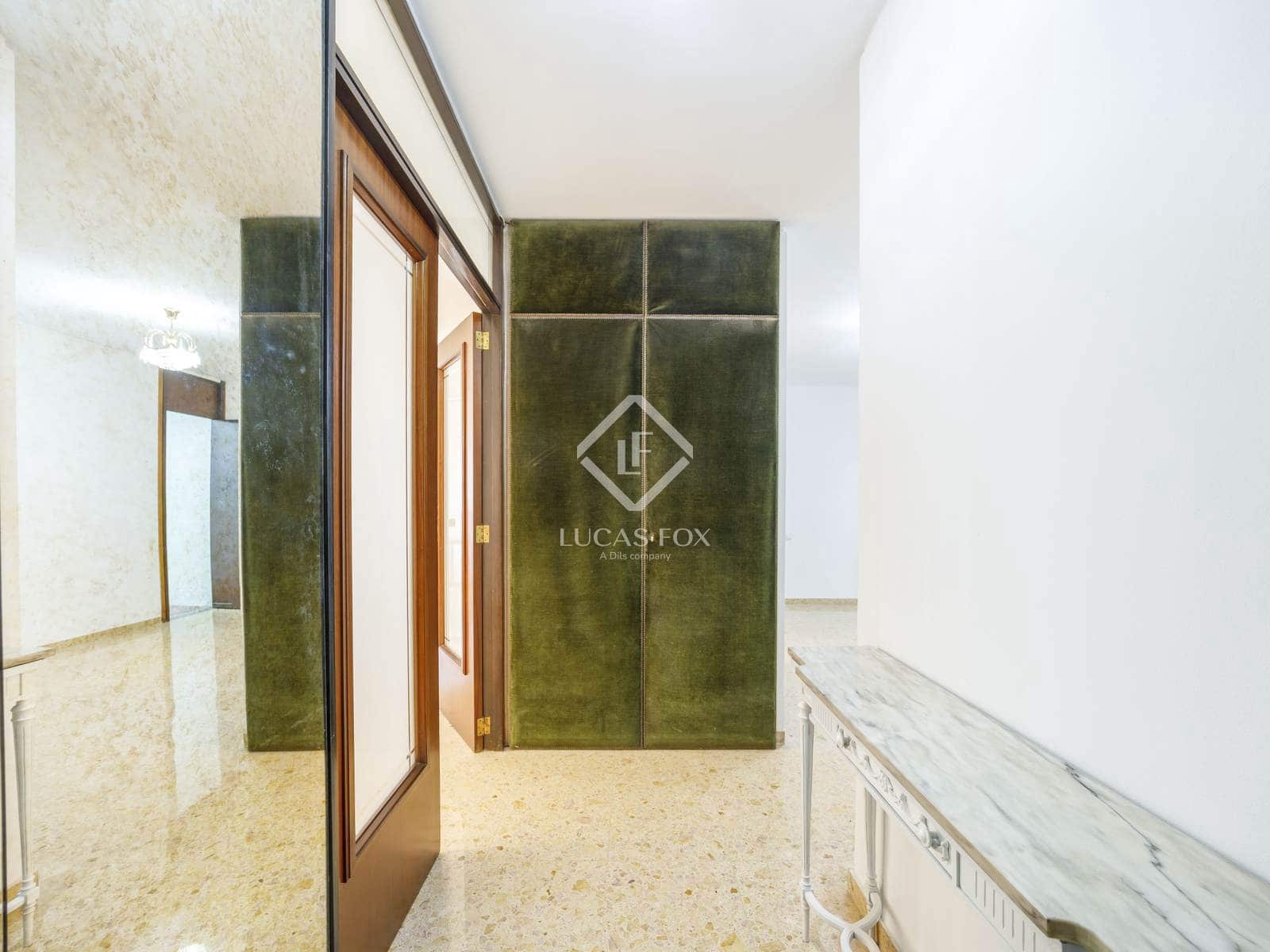 Apartamento de 6 habitaciones en València ciudad en alquiler - 2.700 € (Ref: 8936373)