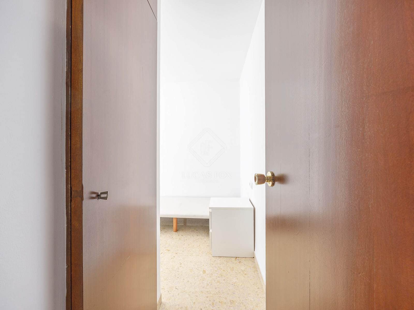 Apartamento de 6 habitaciones en València ciudad en alquiler - 2.700 € (Ref: 8936373)