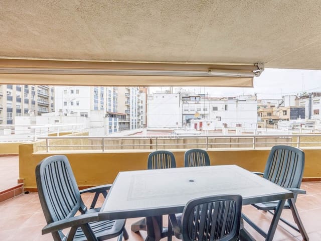 Apartamento de 6 habitaciones en València ciudad en alquiler - 2.700 € (Ref: 8936373)