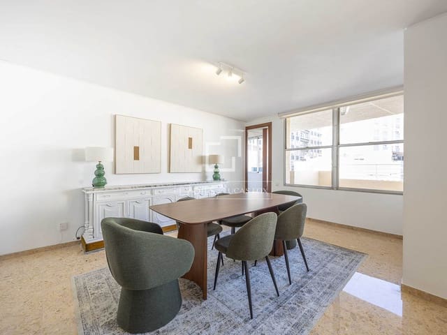 Apartamento de 6 habitaciones en València ciudad en alquiler - 2.700 € (Ref: 8936373)