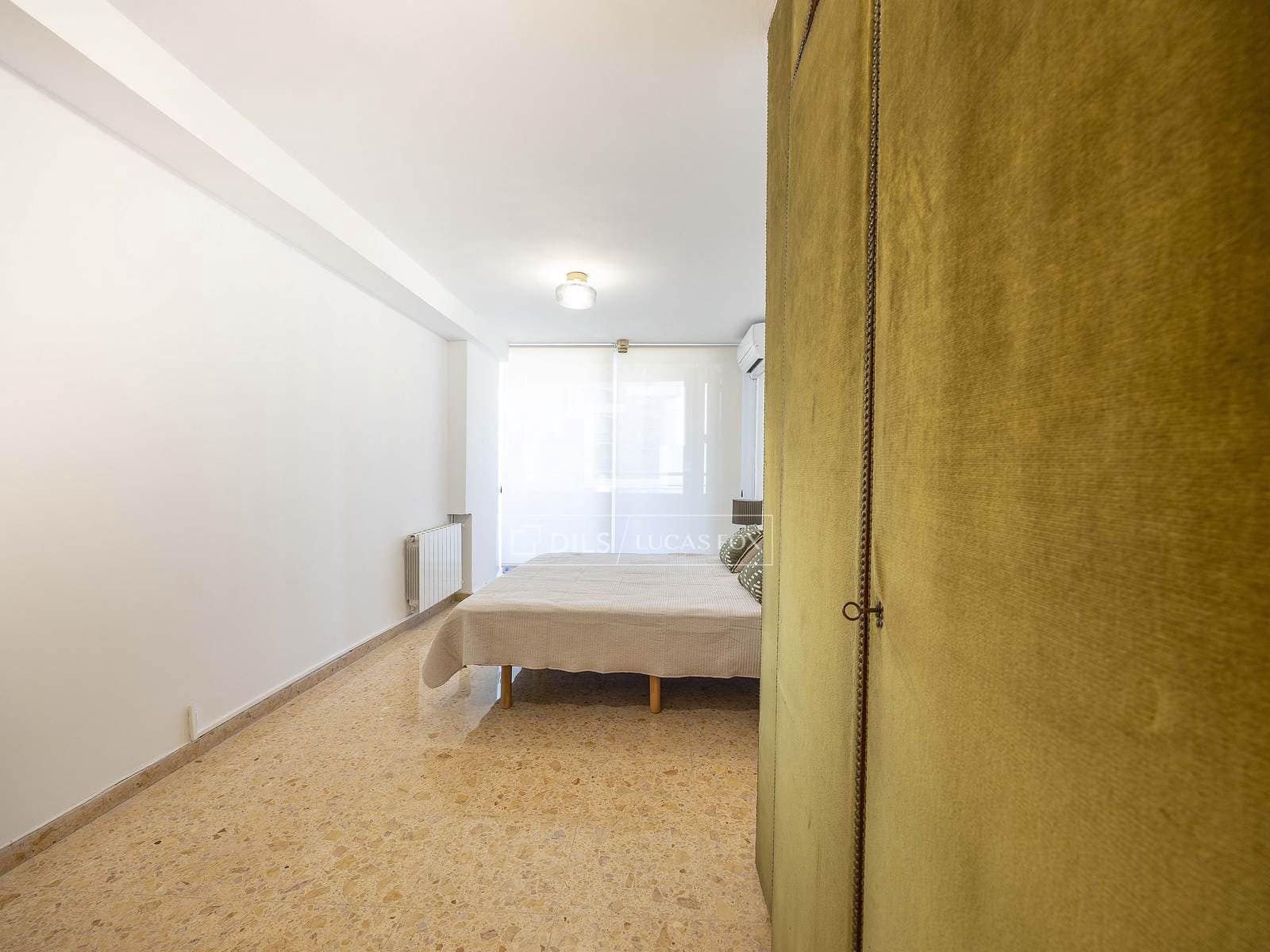 Apartamento de 6 habitaciones en València ciudad en alquiler - 2.700 € (Ref: 8936373)